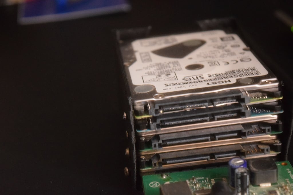 Sata HDD / SSD 6Pack Case