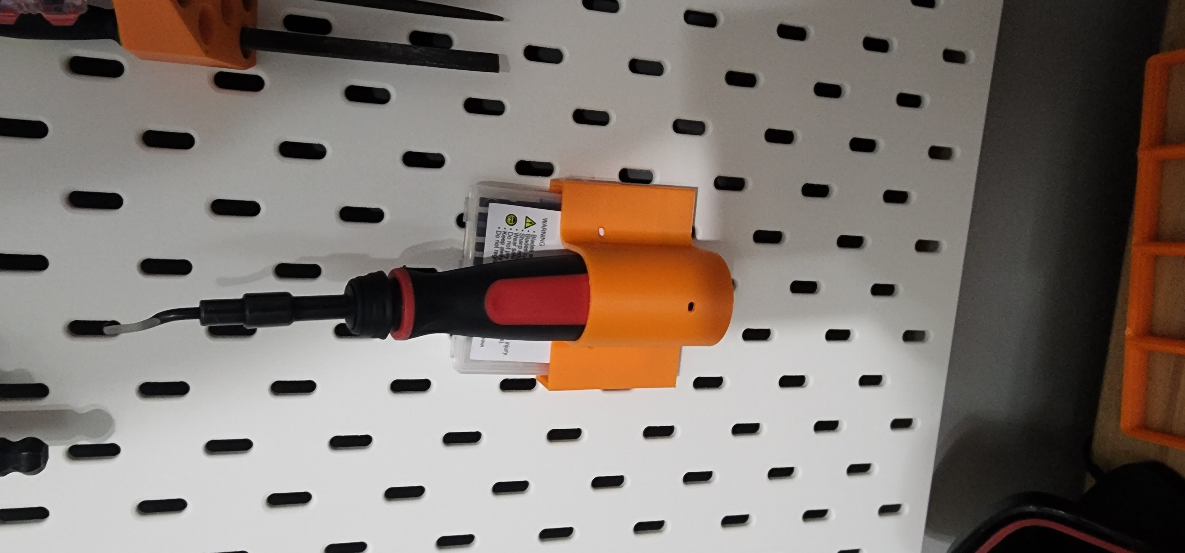 Skadis Debur Tool Holder