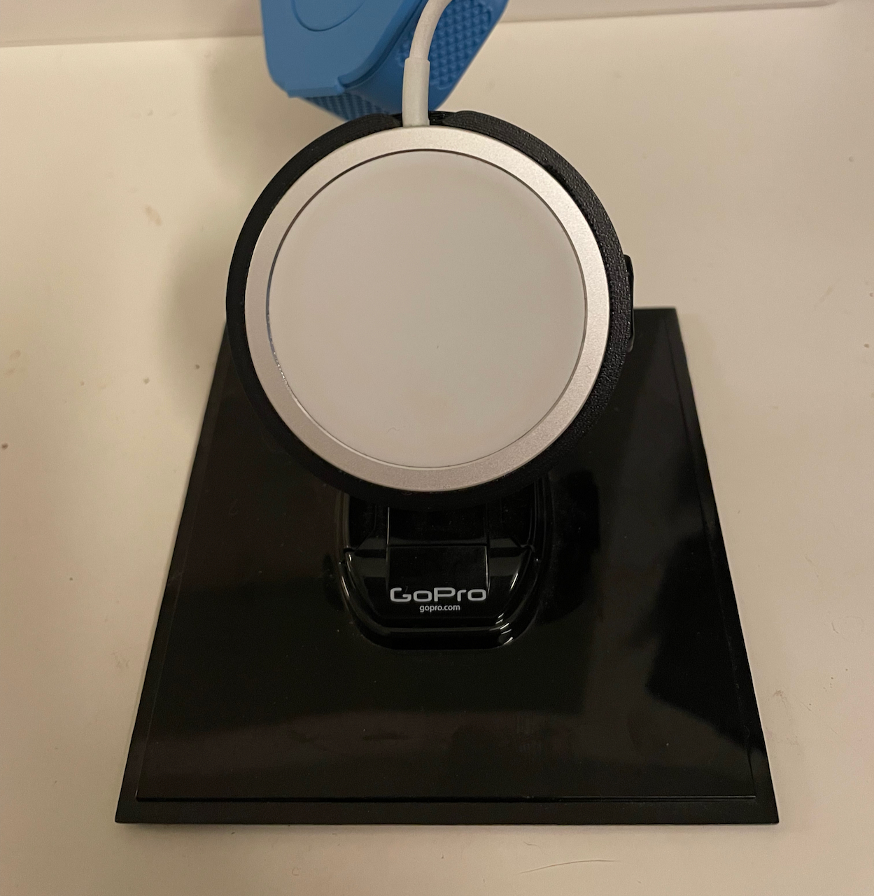 Apple MagSafe holder with GoPro mount socket