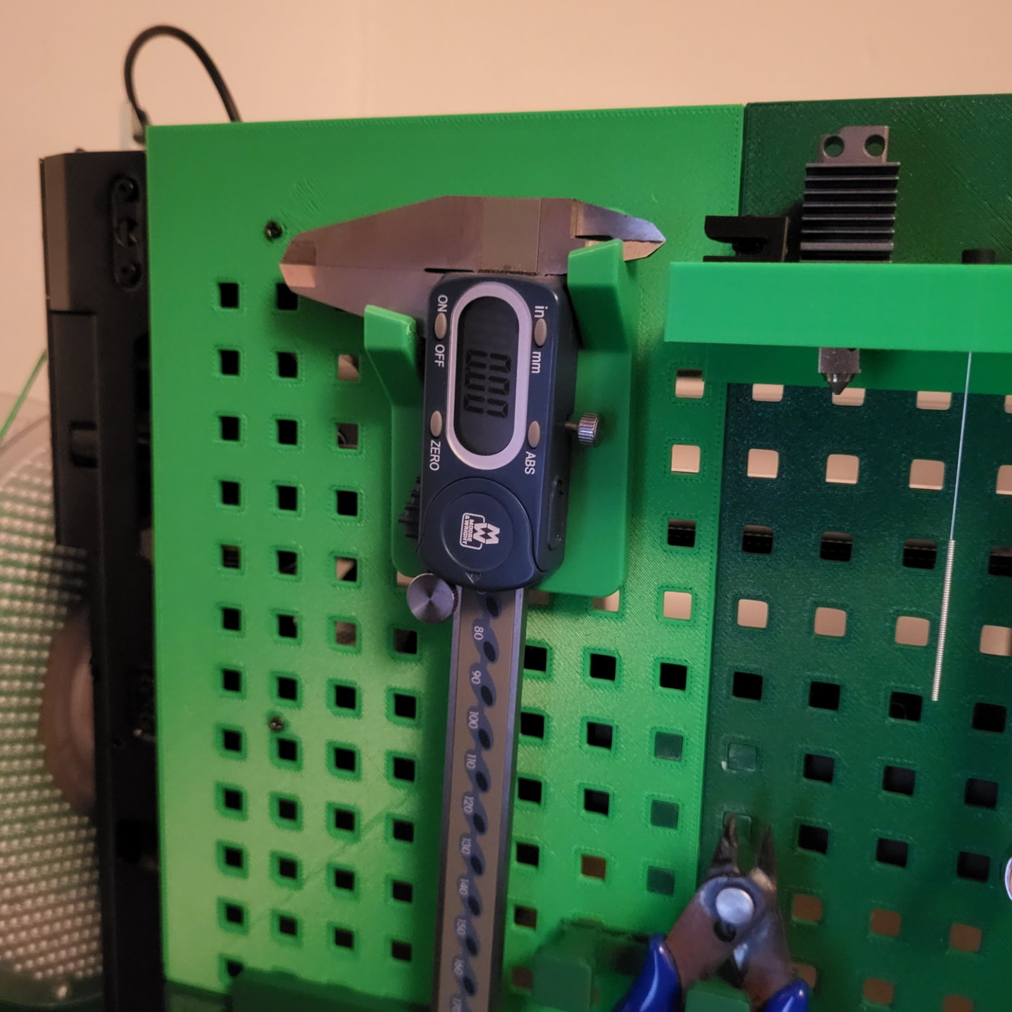 Caliper holder for P1P pegboard