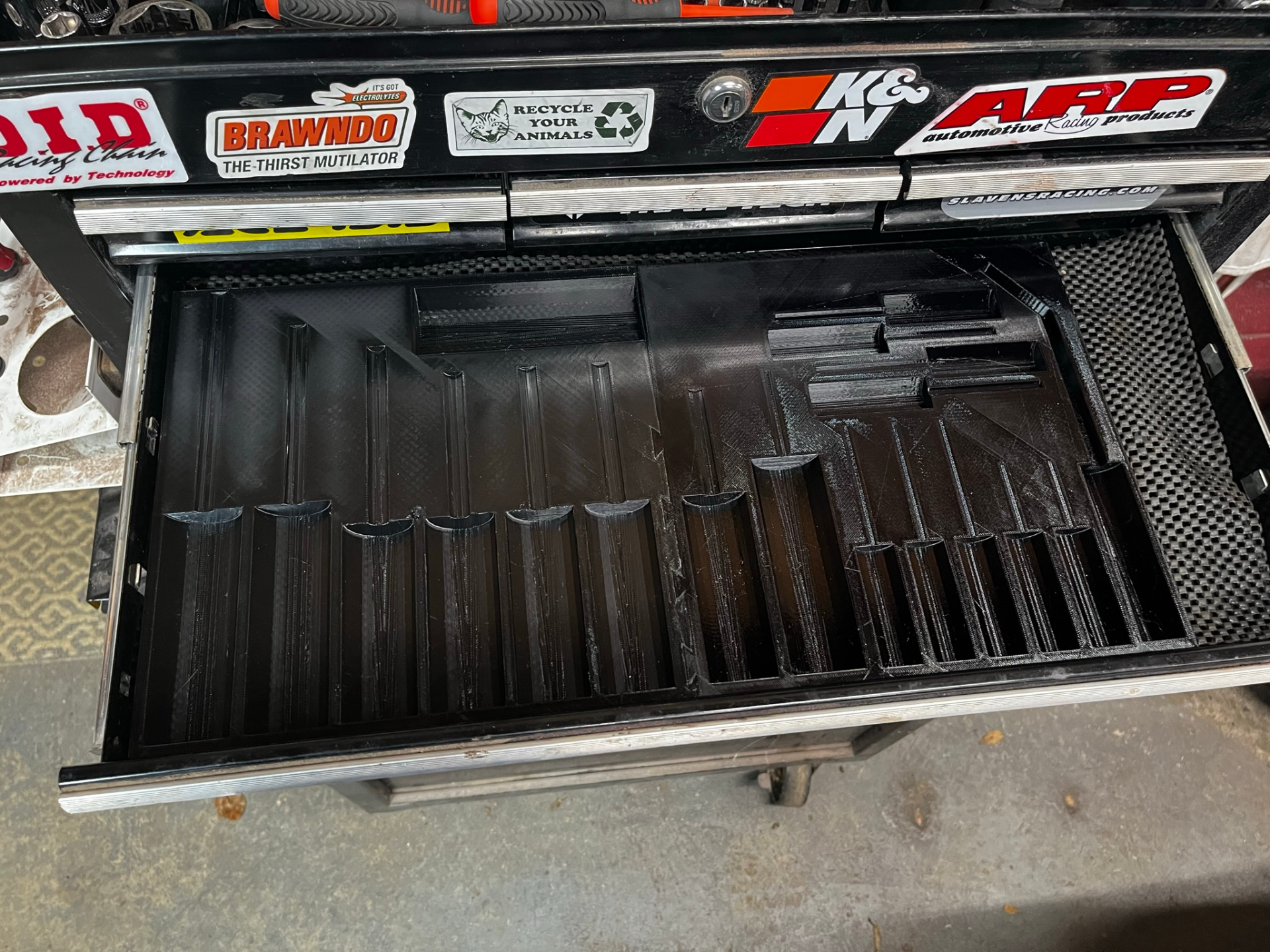 Toolbox screw driver tray - two parts