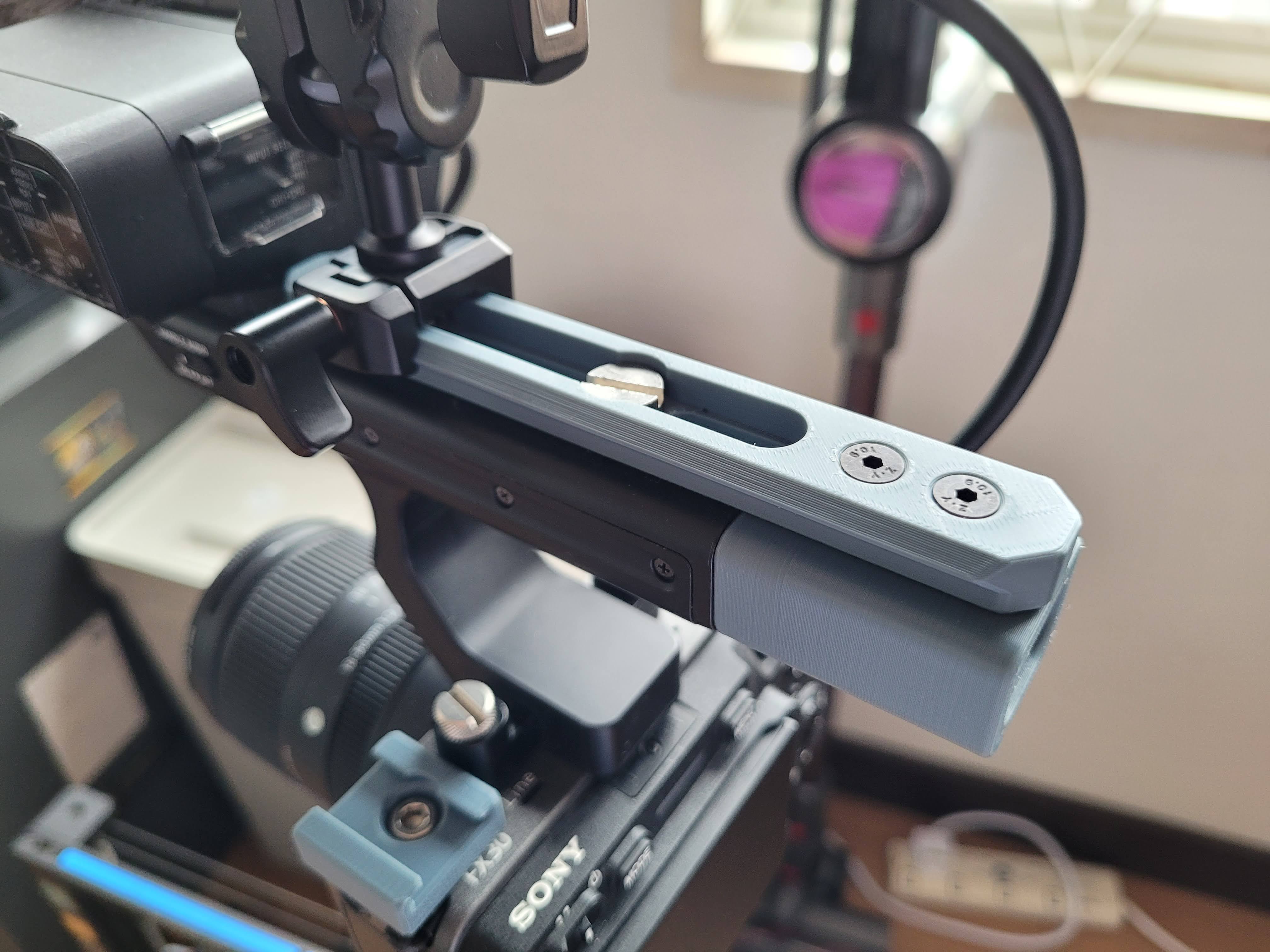 Sony FX3/FX30 XLR Extension for XLR Handle with Nato Rails