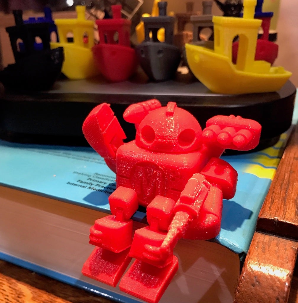 Makerbot Robot - weaponized & wider joints