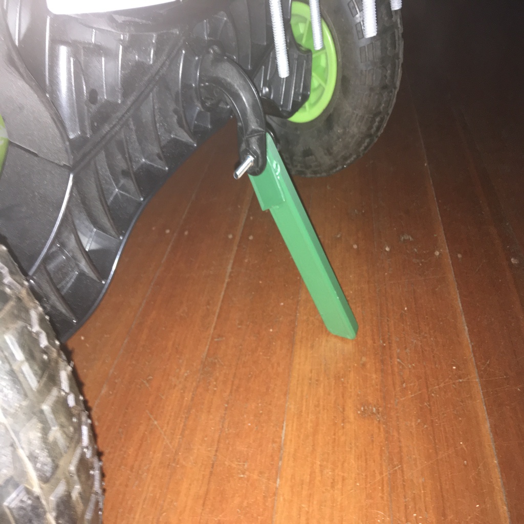 Support leg for C-tug kayak cart