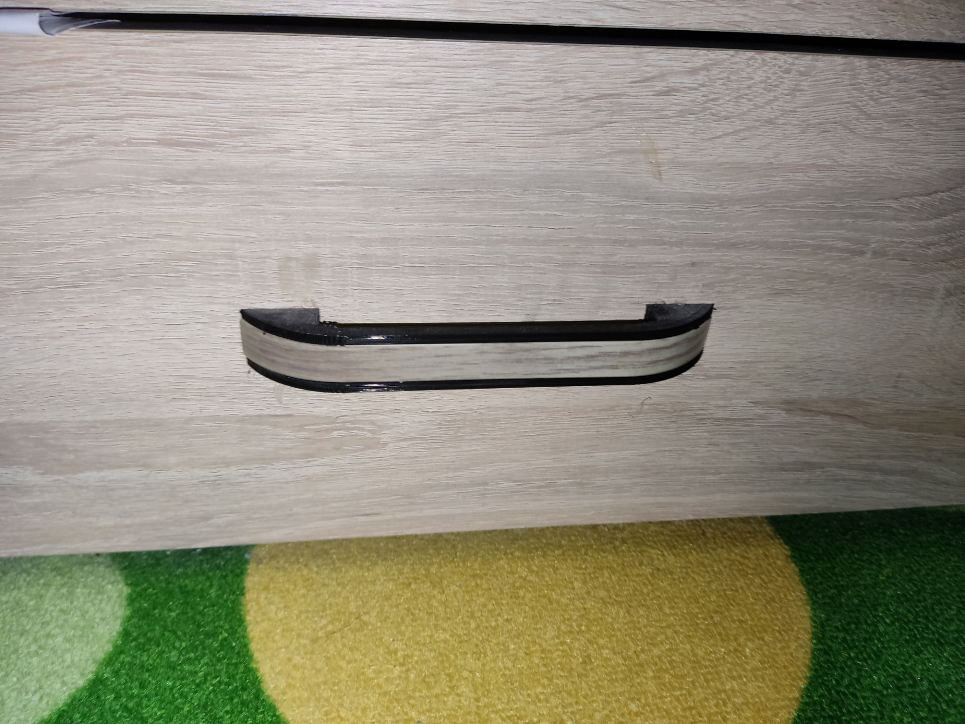 simple handle for drawer