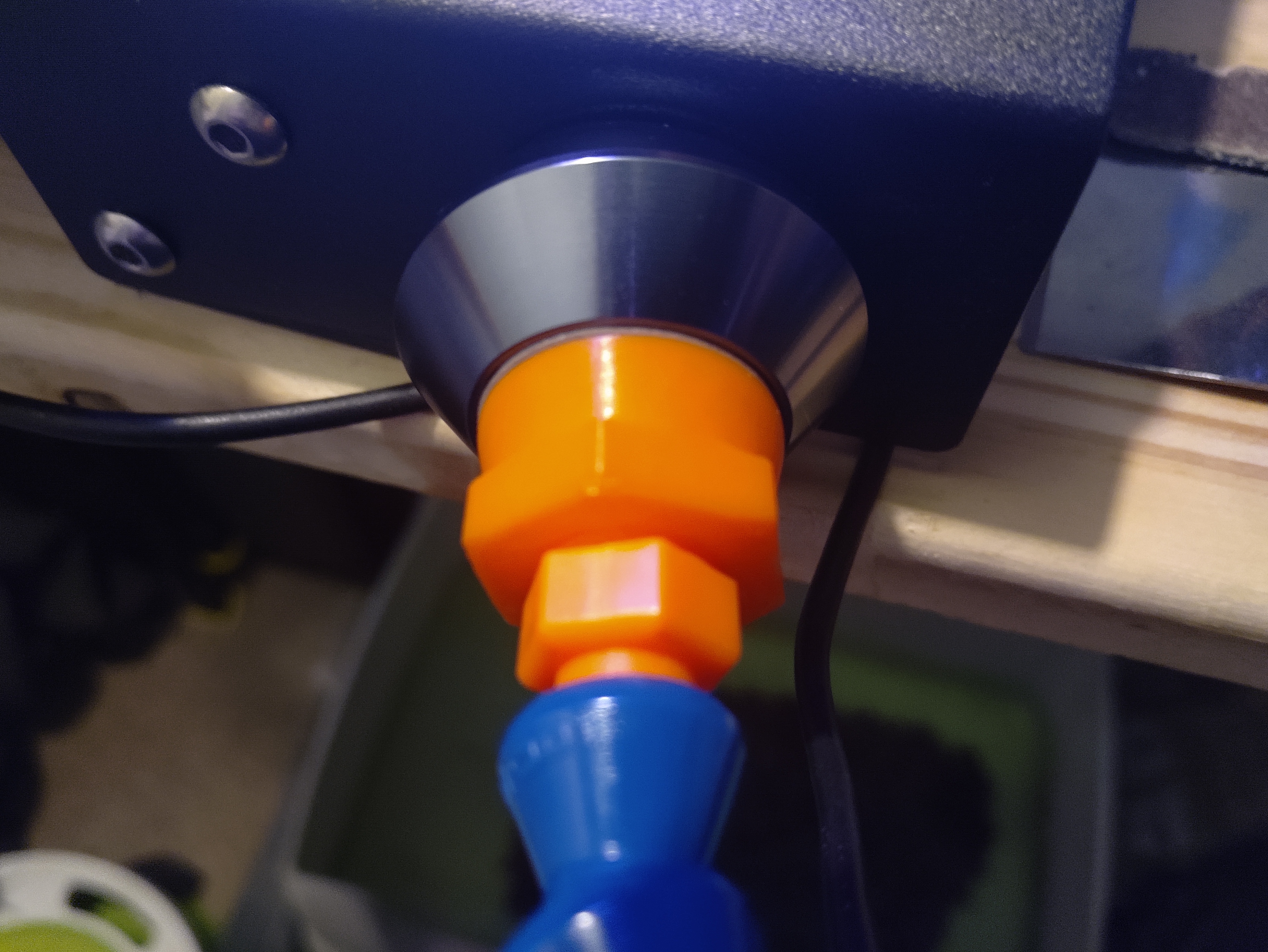 Loc-line 1/4 Nut to Magnet Adapter