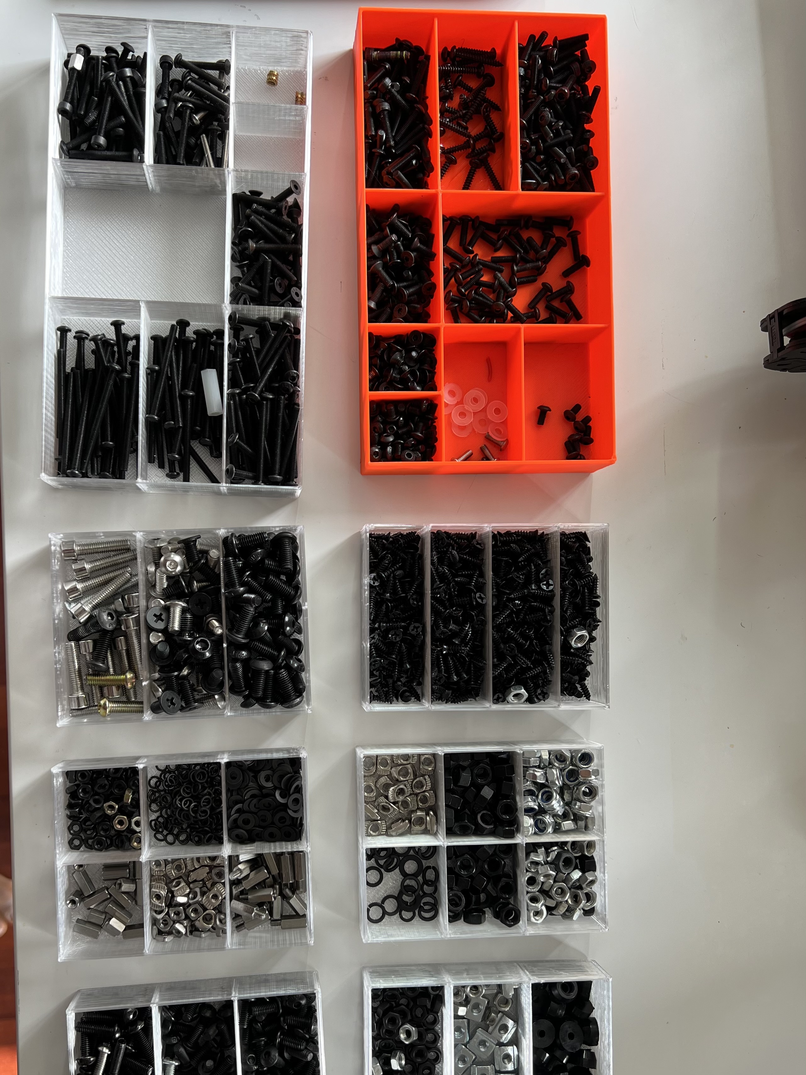 Screw Organizer