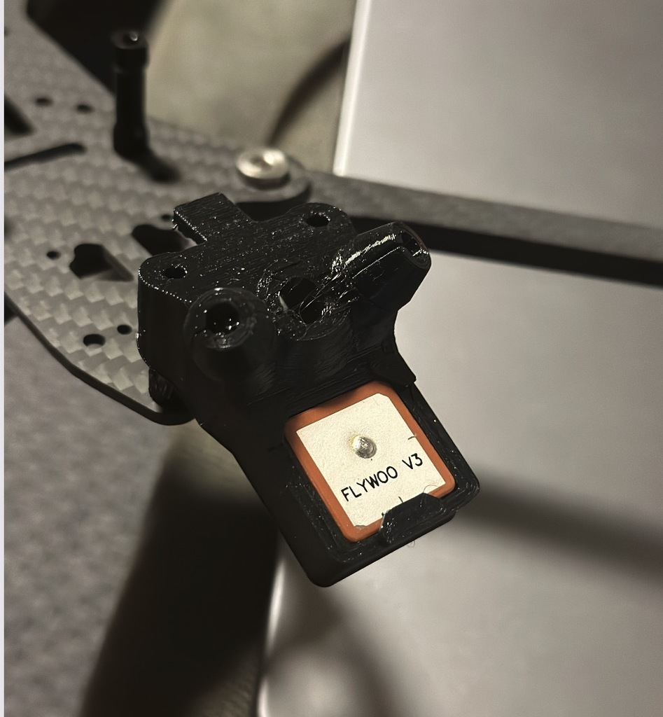 HGLRC - Rekon 7 pro - M10 Mini GPS Mount 18x18