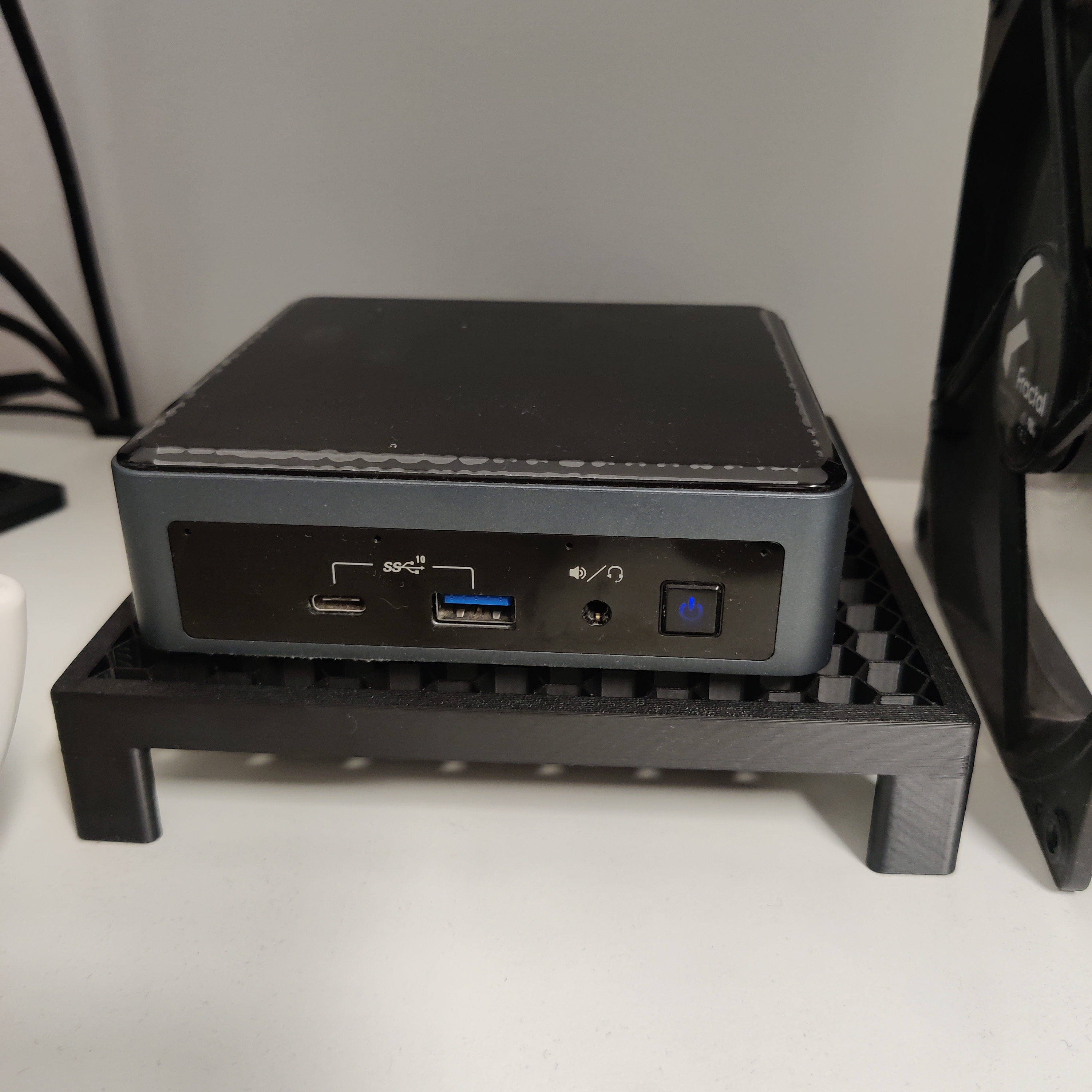Intel NUC -  hex table stand