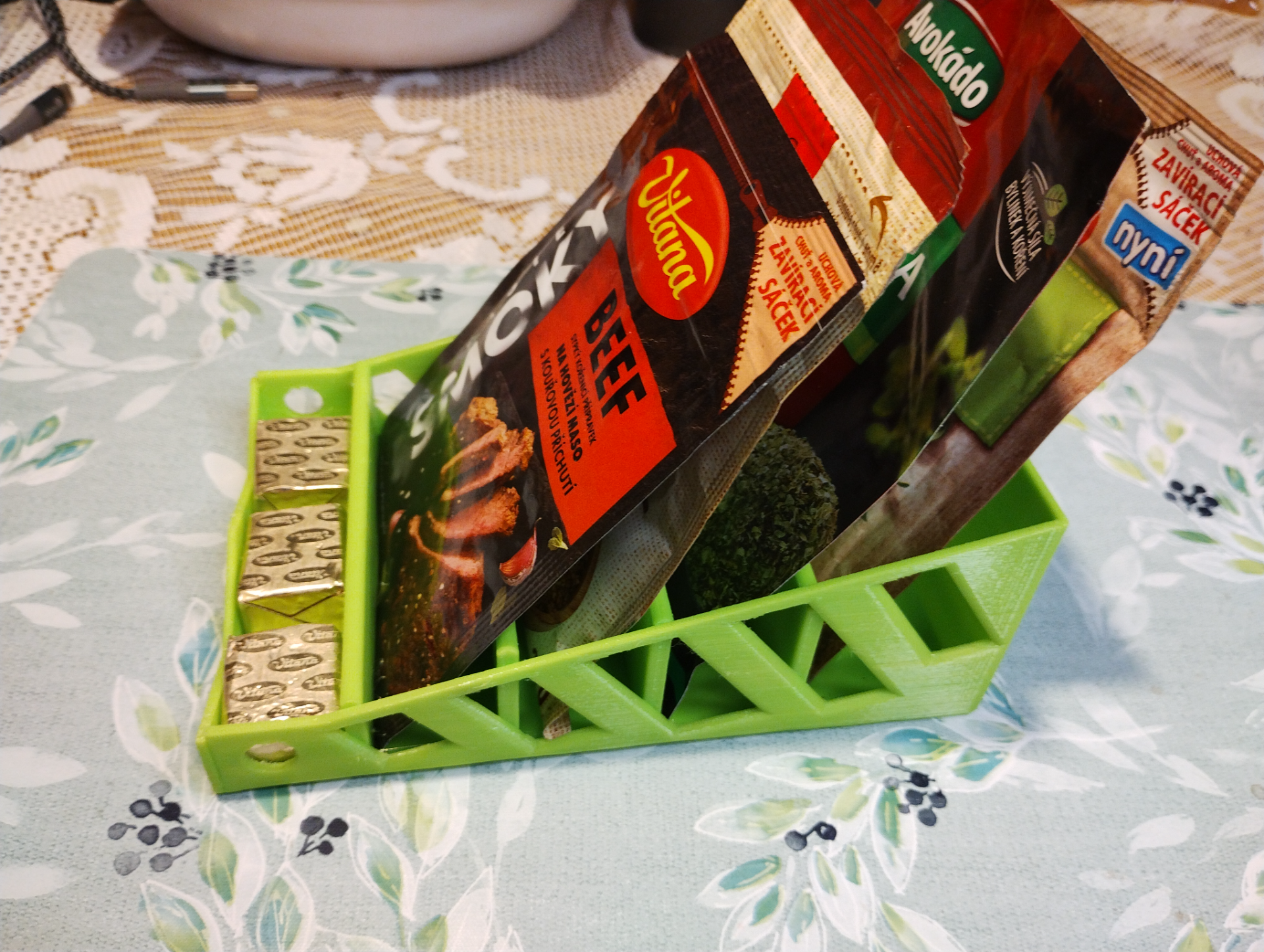 bag tray