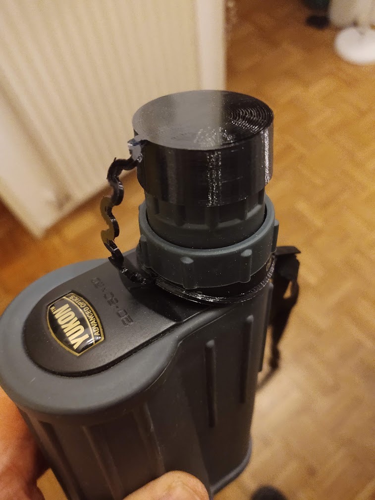 Customizable TPU Lens Cap with Lanyard (OpenSCAD)