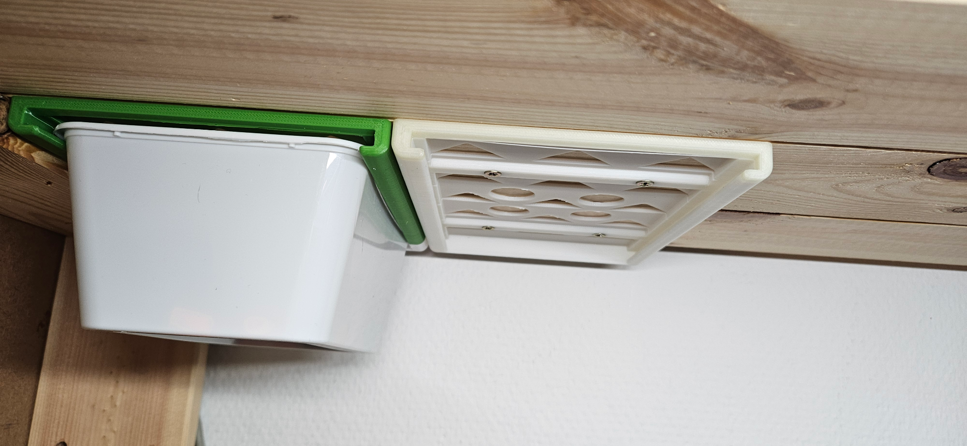 Box undertabel Holder.