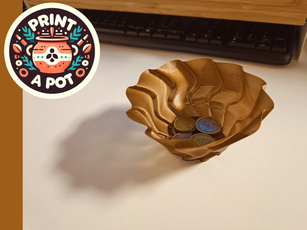 Print-a-Pot: Your Multi-Purpose Mini Vase