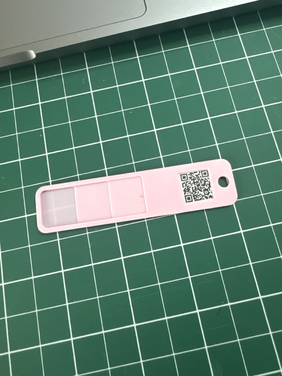 Filament Swatch with QR code
