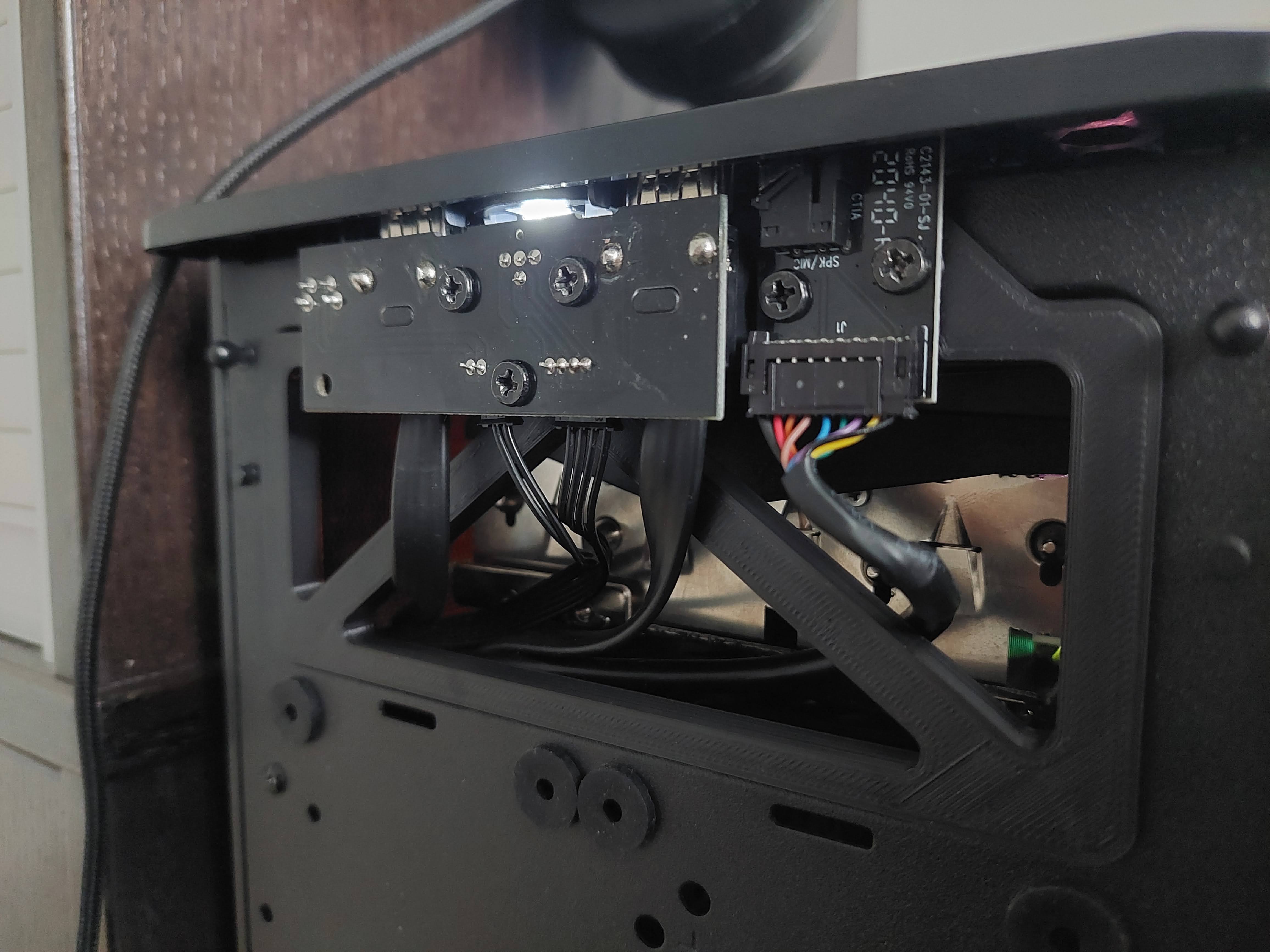 Cooler Master MasterBox NR200 inverted mod - front IO mount