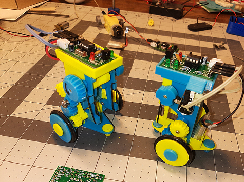 Single motor steerable IR controlled robot toy