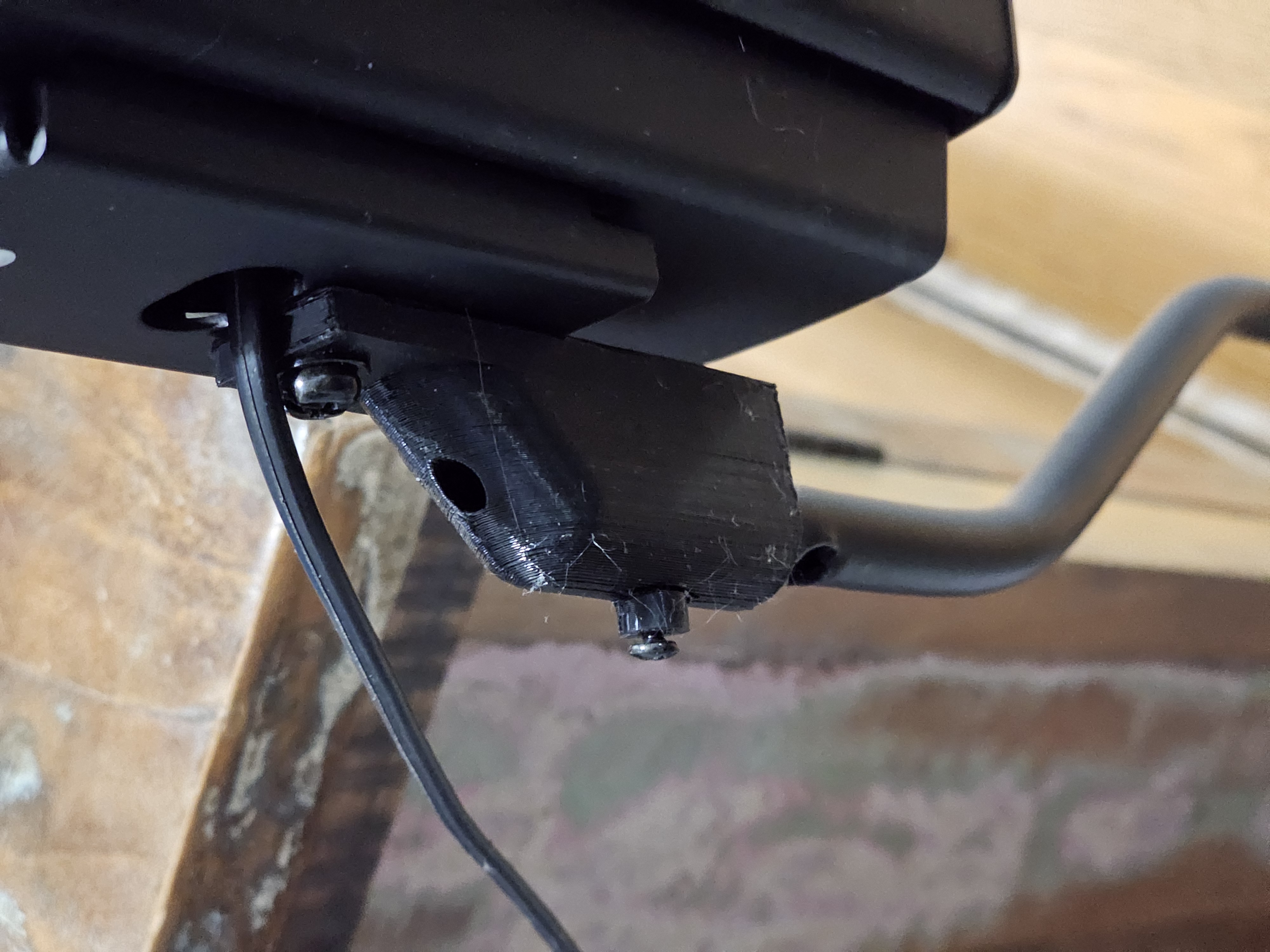 BOSE Soundtouch speaker adapter for Monoprice stand
