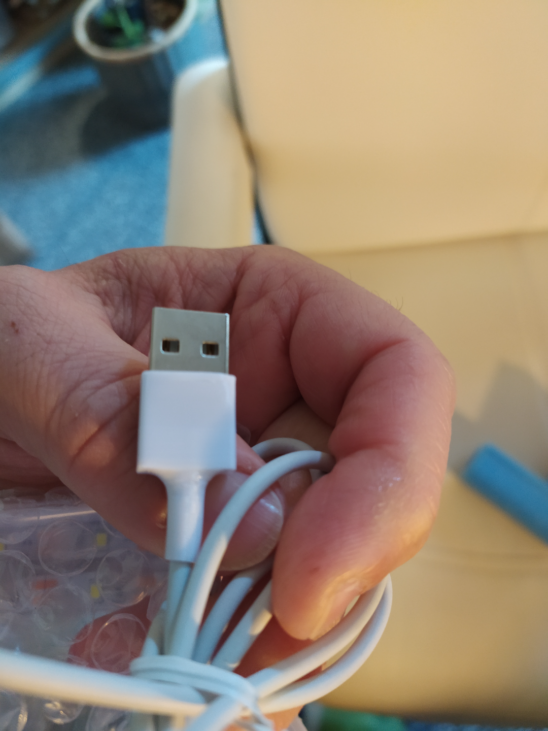USB case for broken cable