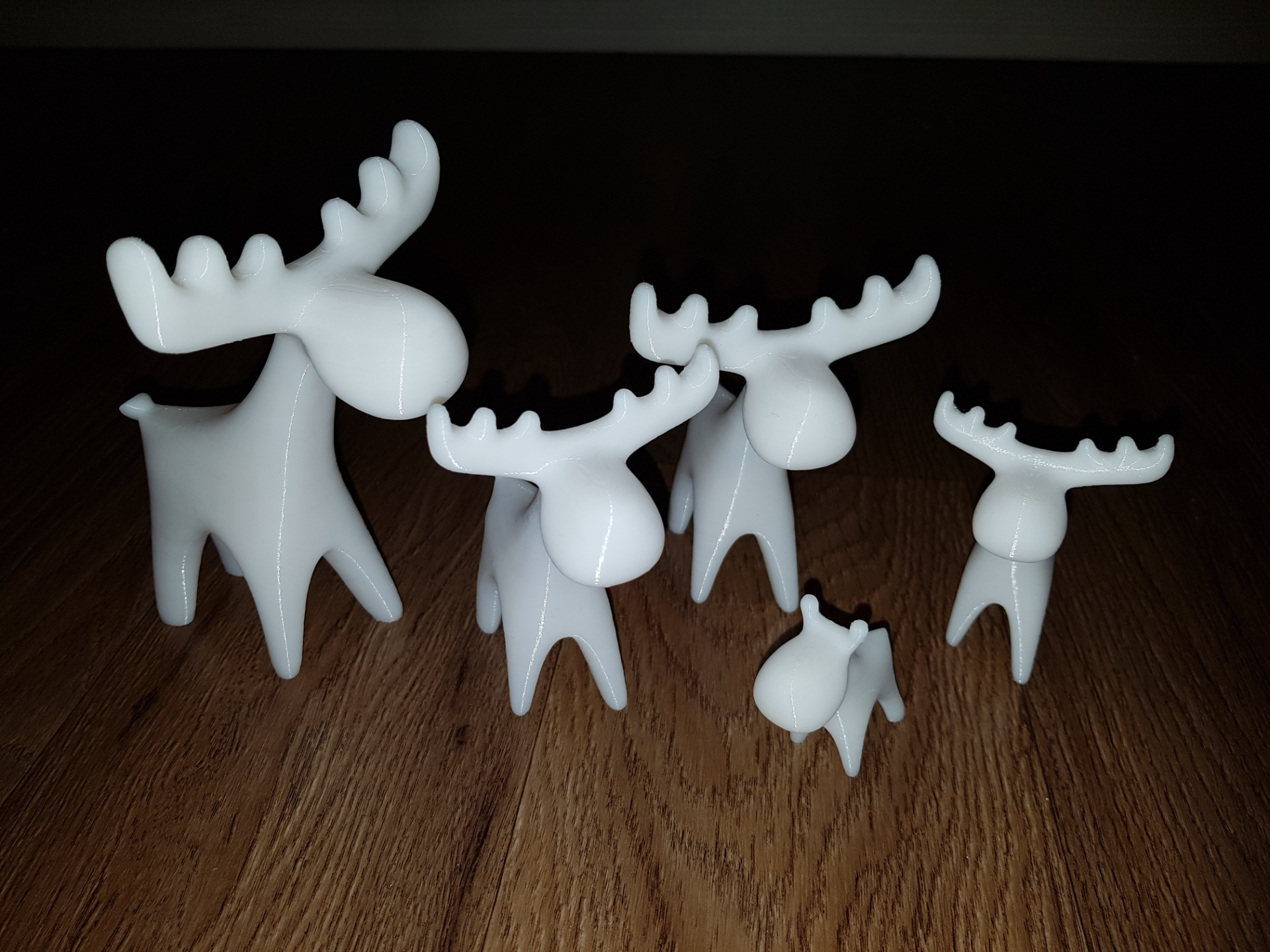 Moose Desktoy