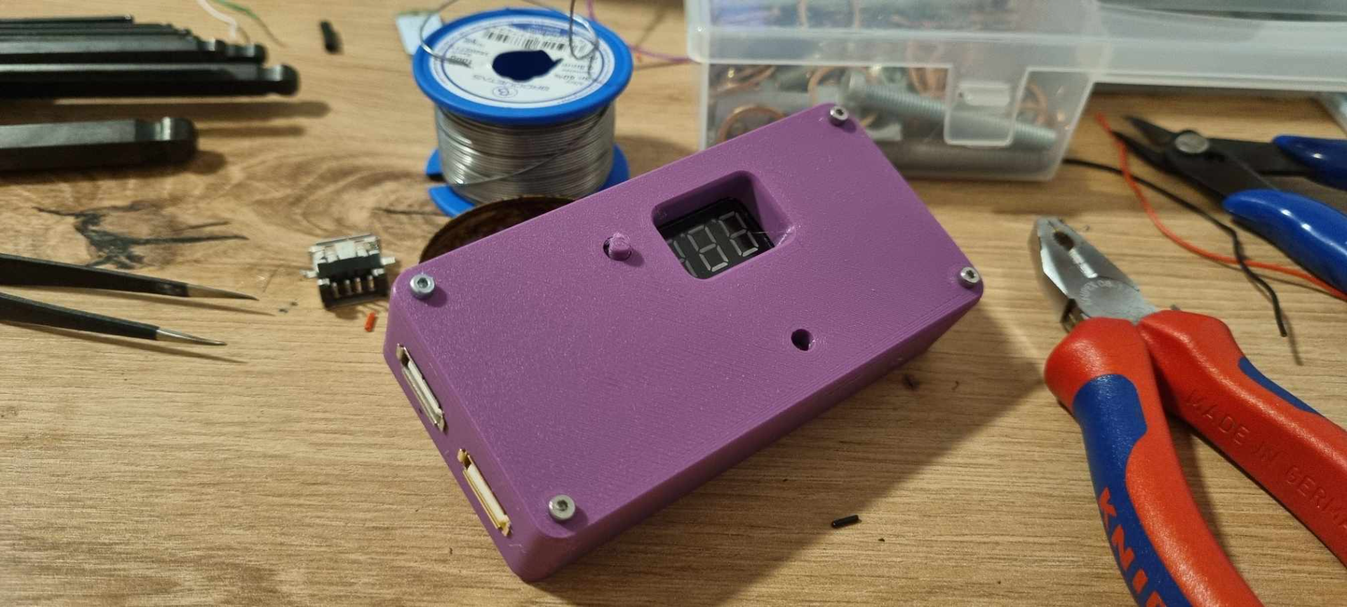 Step-down case converter with LM2596 with LED