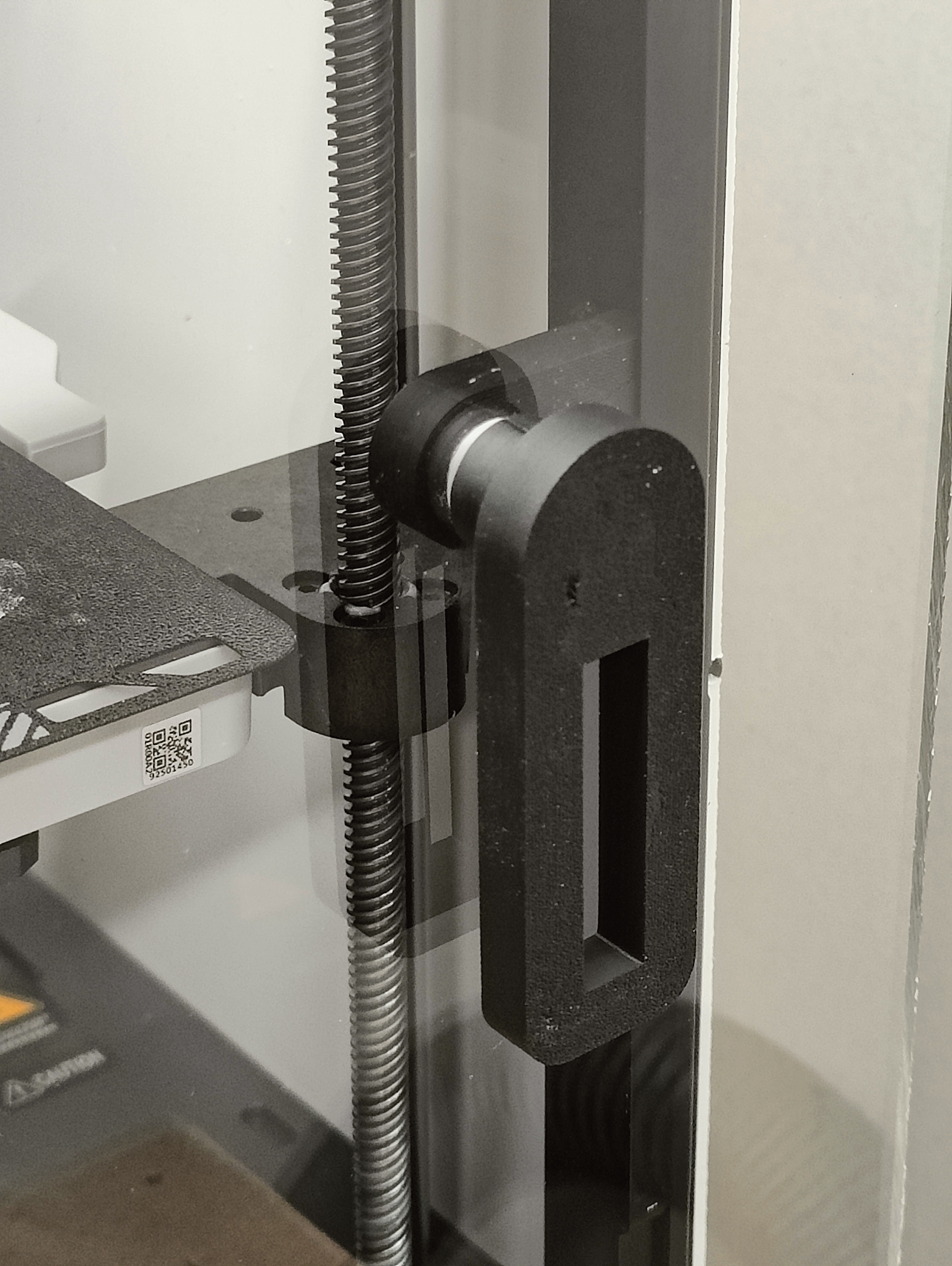 P1P Door Simple Door Latch and Hinge