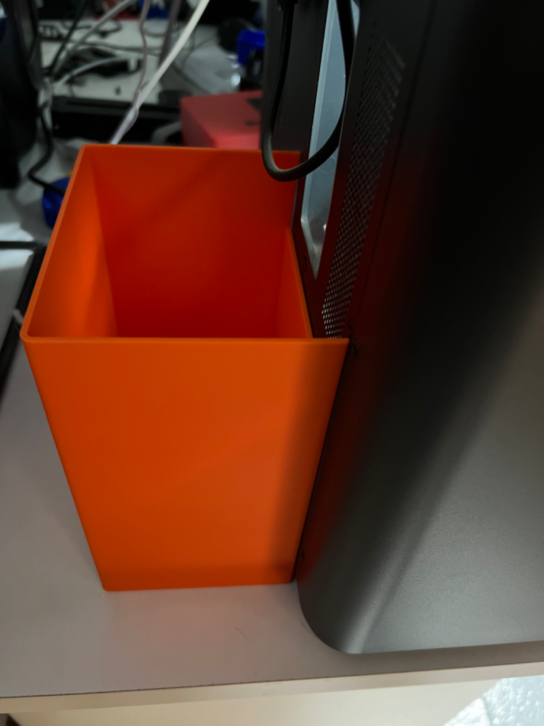A very simple filament change scraps basket