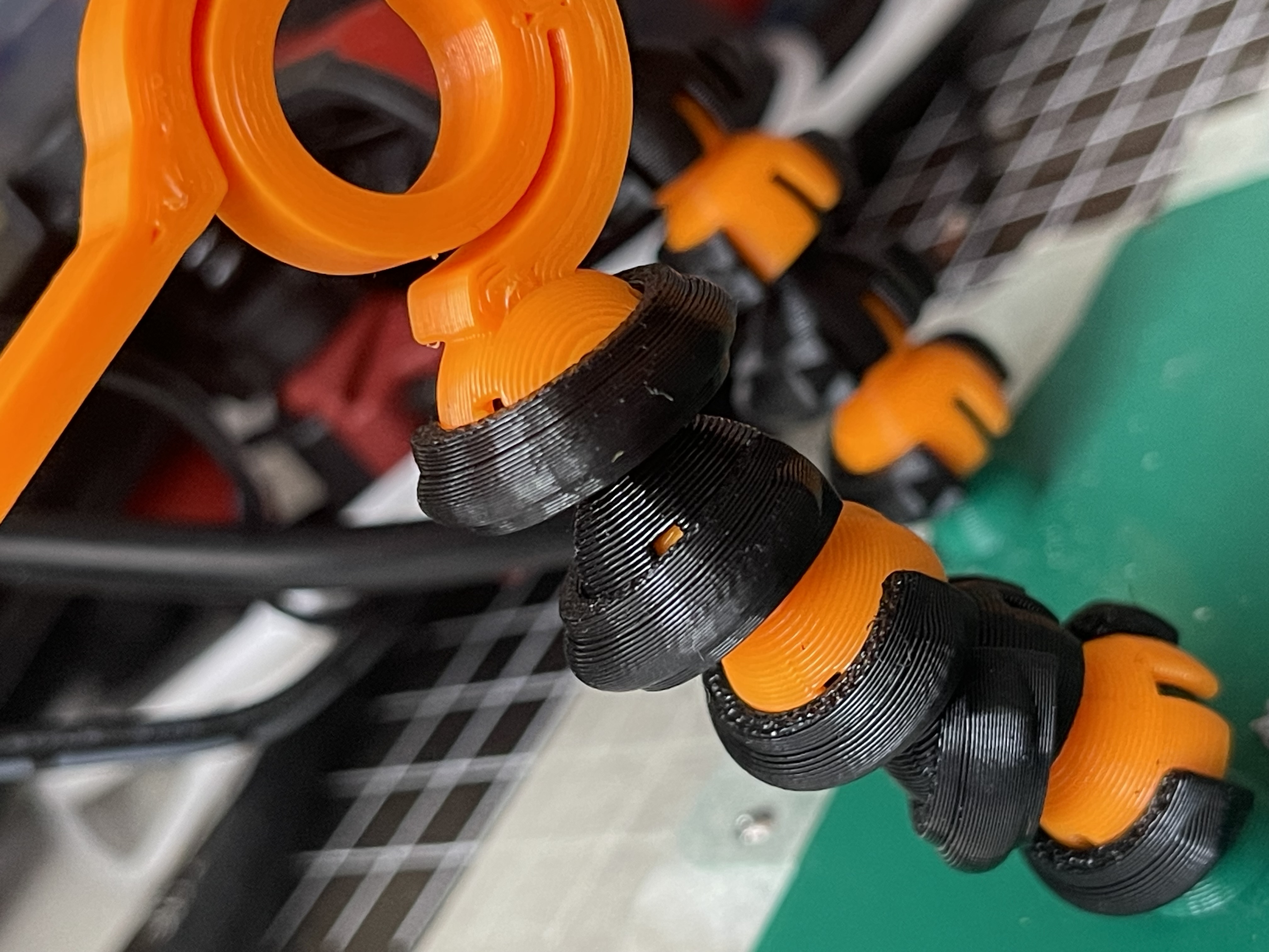 Reinforced clamping clip for soldering 3rd hand