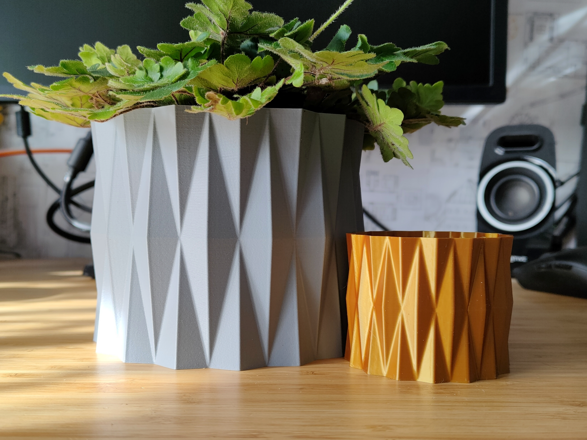 Crystal Palace Plant pot and Planter - Vase mode