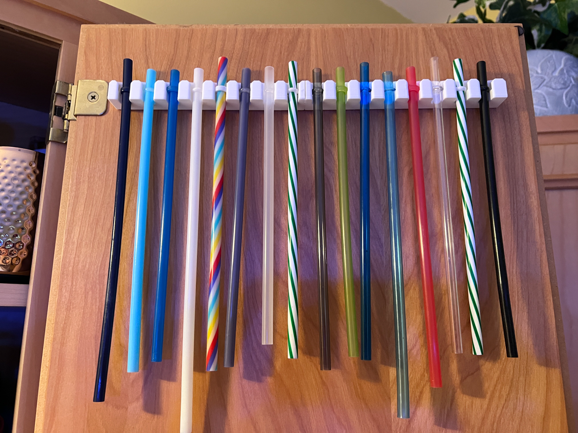 Re-Usable Straw Holder