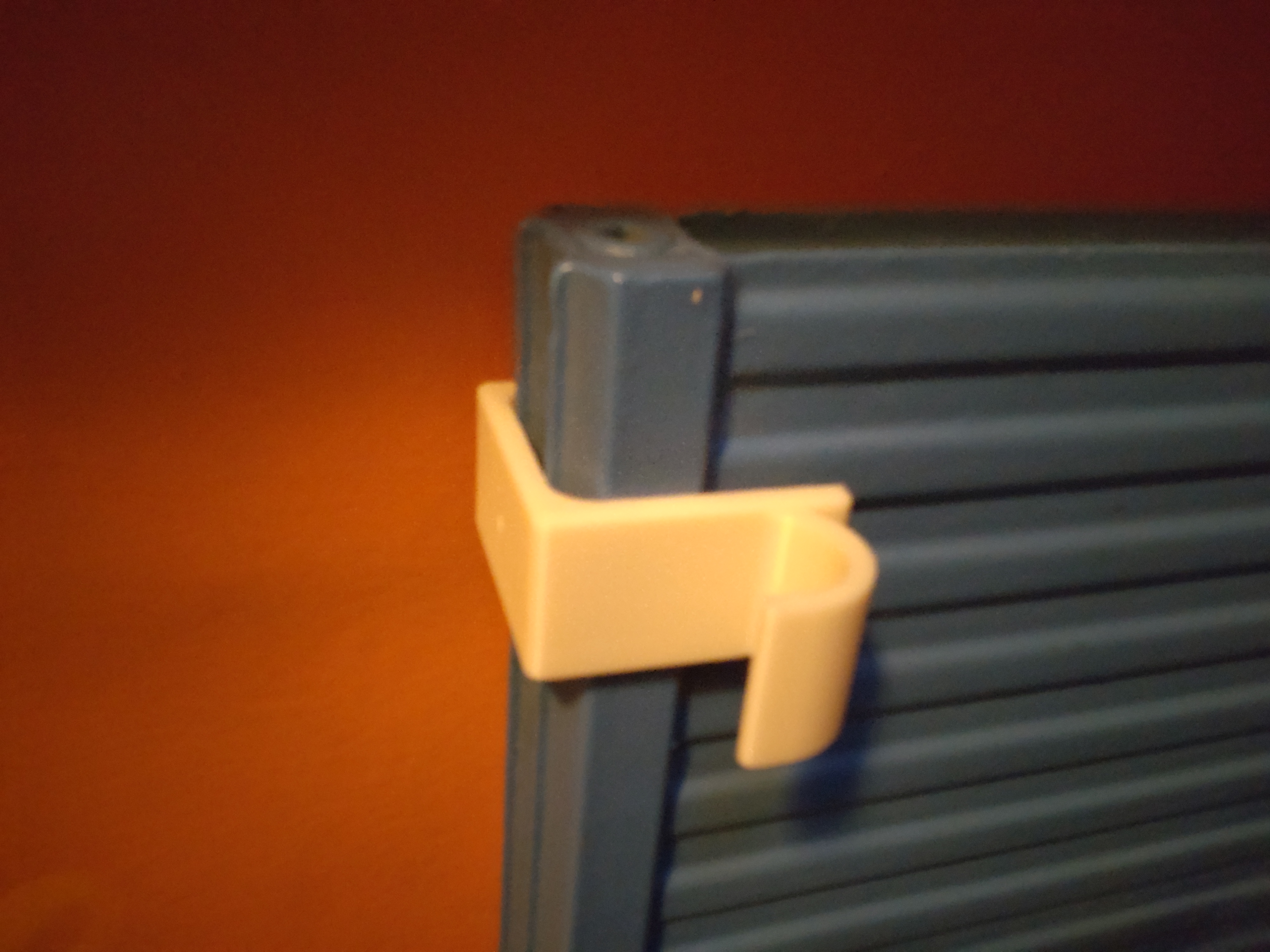 Hook for heating radiators (option for tall peg)
