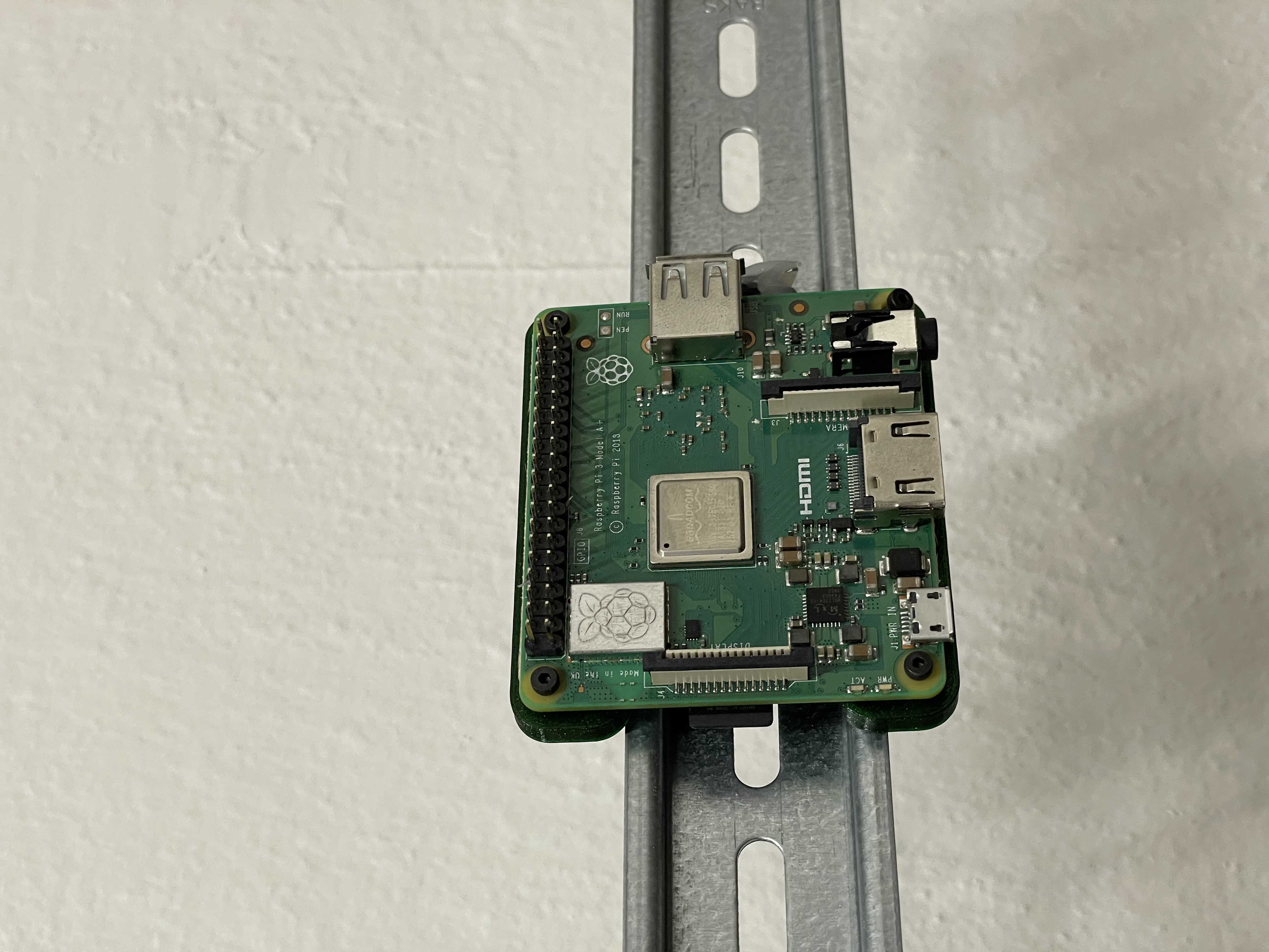 Rpi DIN rail clips for Raspberry etc