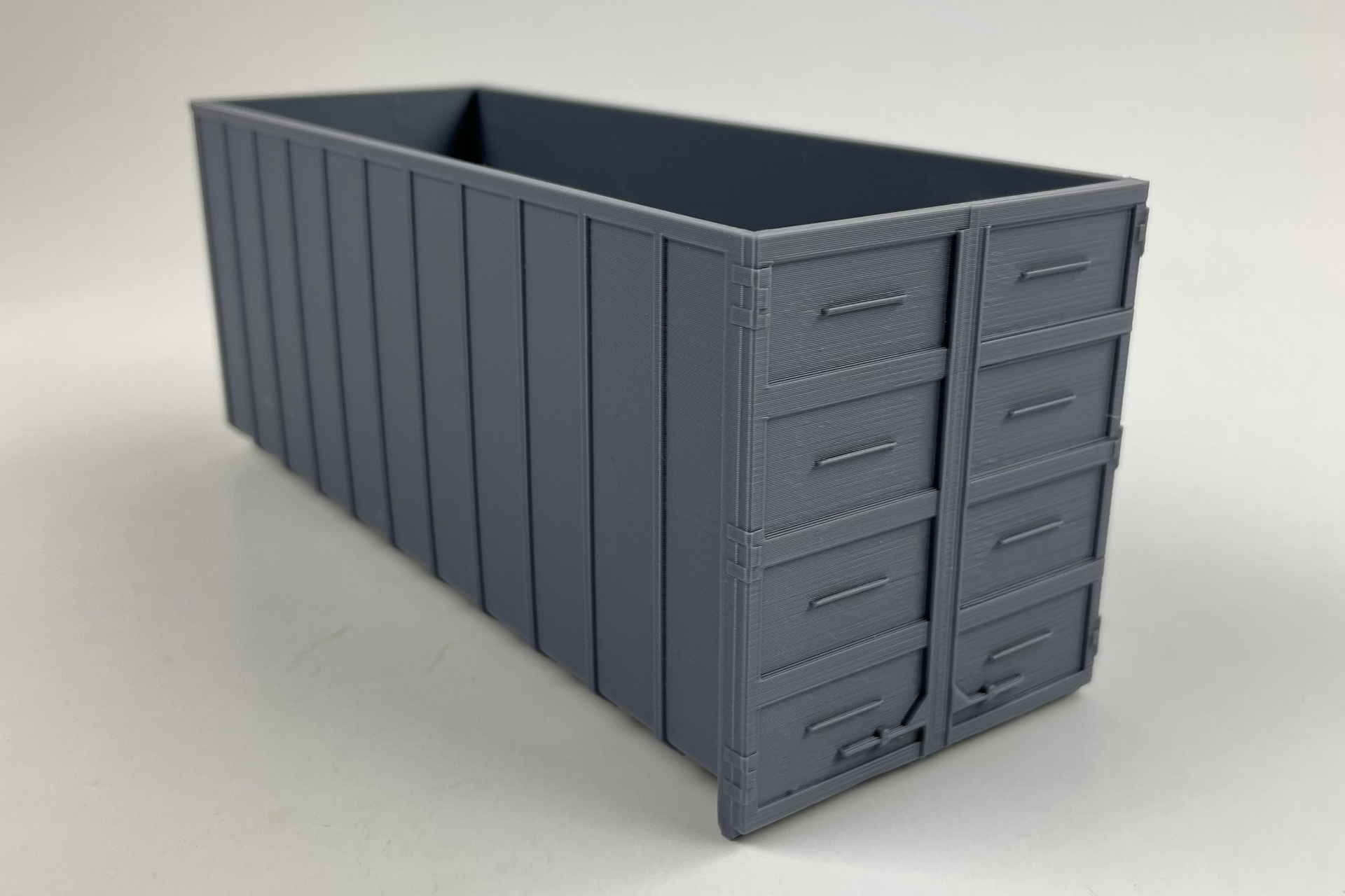 Container - Scale 1:32