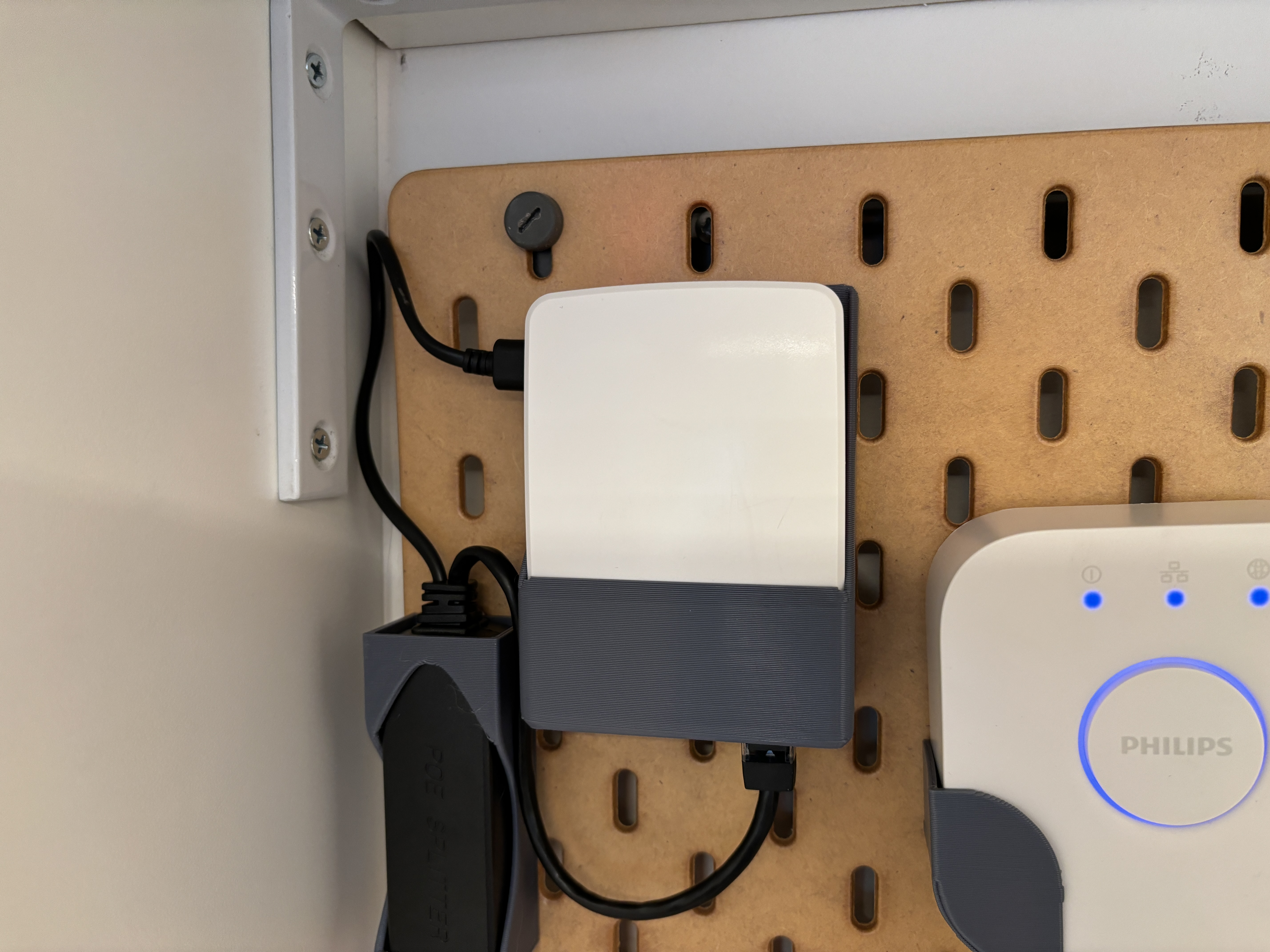 Raspberry Pi 4 Official Case Skadis Mount