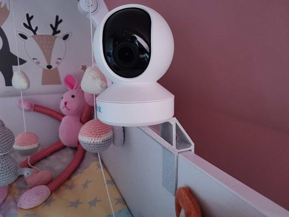 Reolink E1 Zoom bed adapter