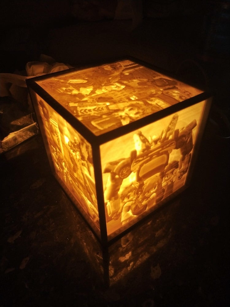 Lithophane TV Show for kids "TOBOT - cubic lamp