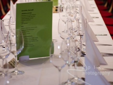 Simple page holder / menu holder / paper stand