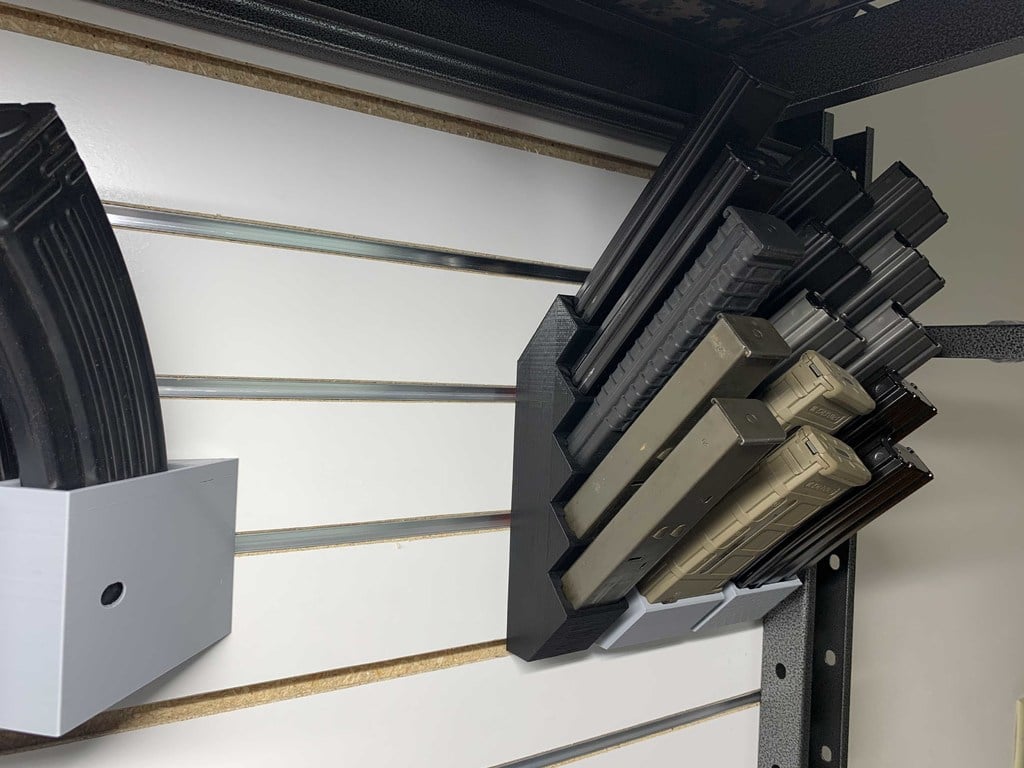Full size Uzi/Colt SMG mag holder slatwall mount