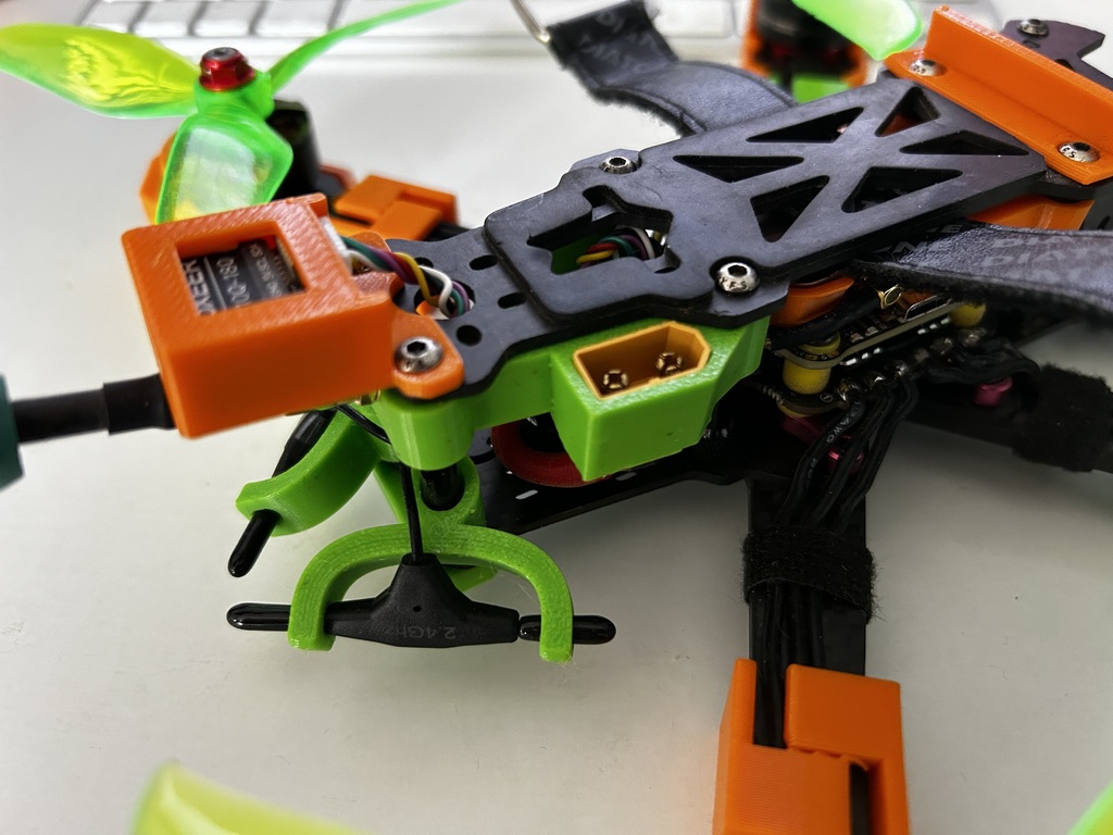 GEPRC Mark2 - XT60 and VTX antenna mount