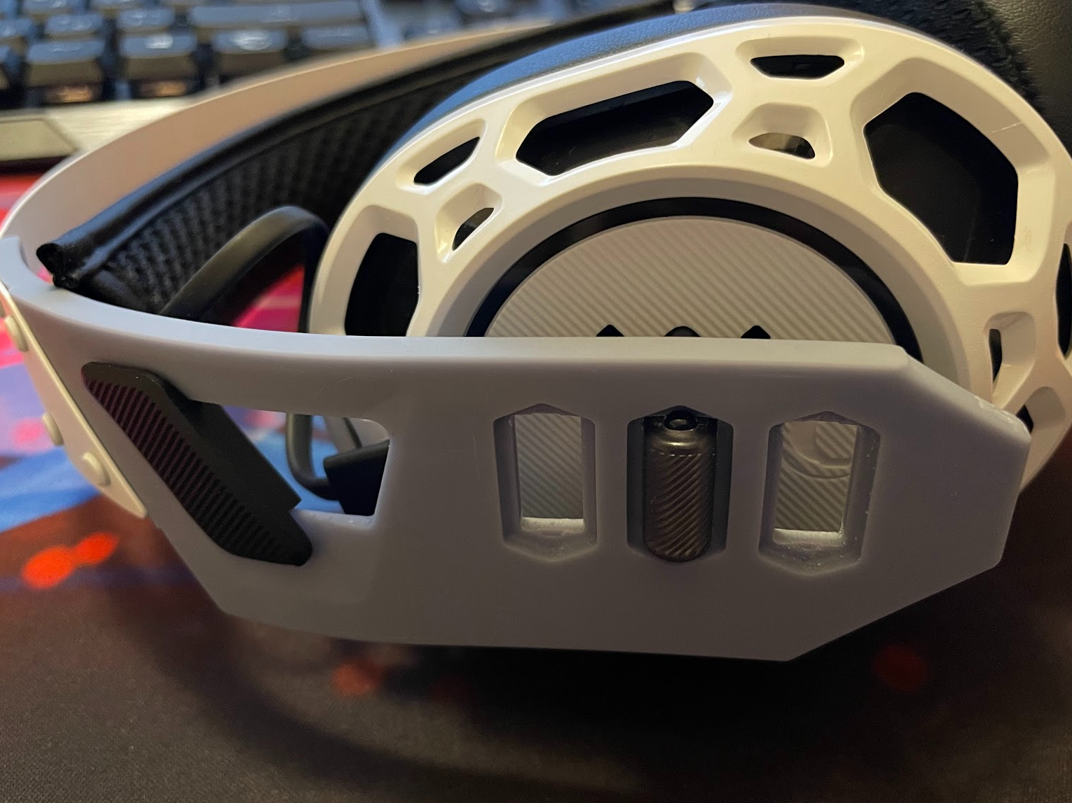 RIG 500 PRO HS GEN 2 headphone arm