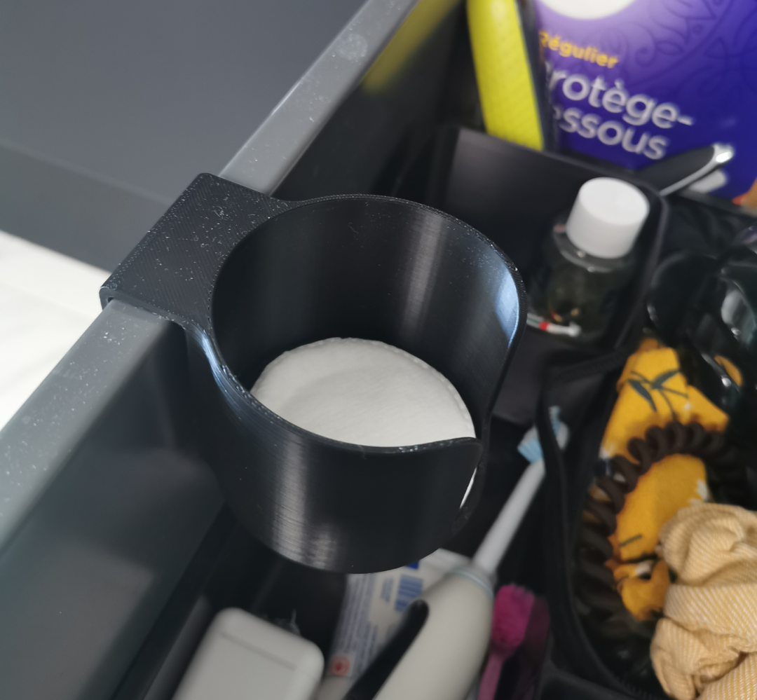 cotton pad - hangs on drawer