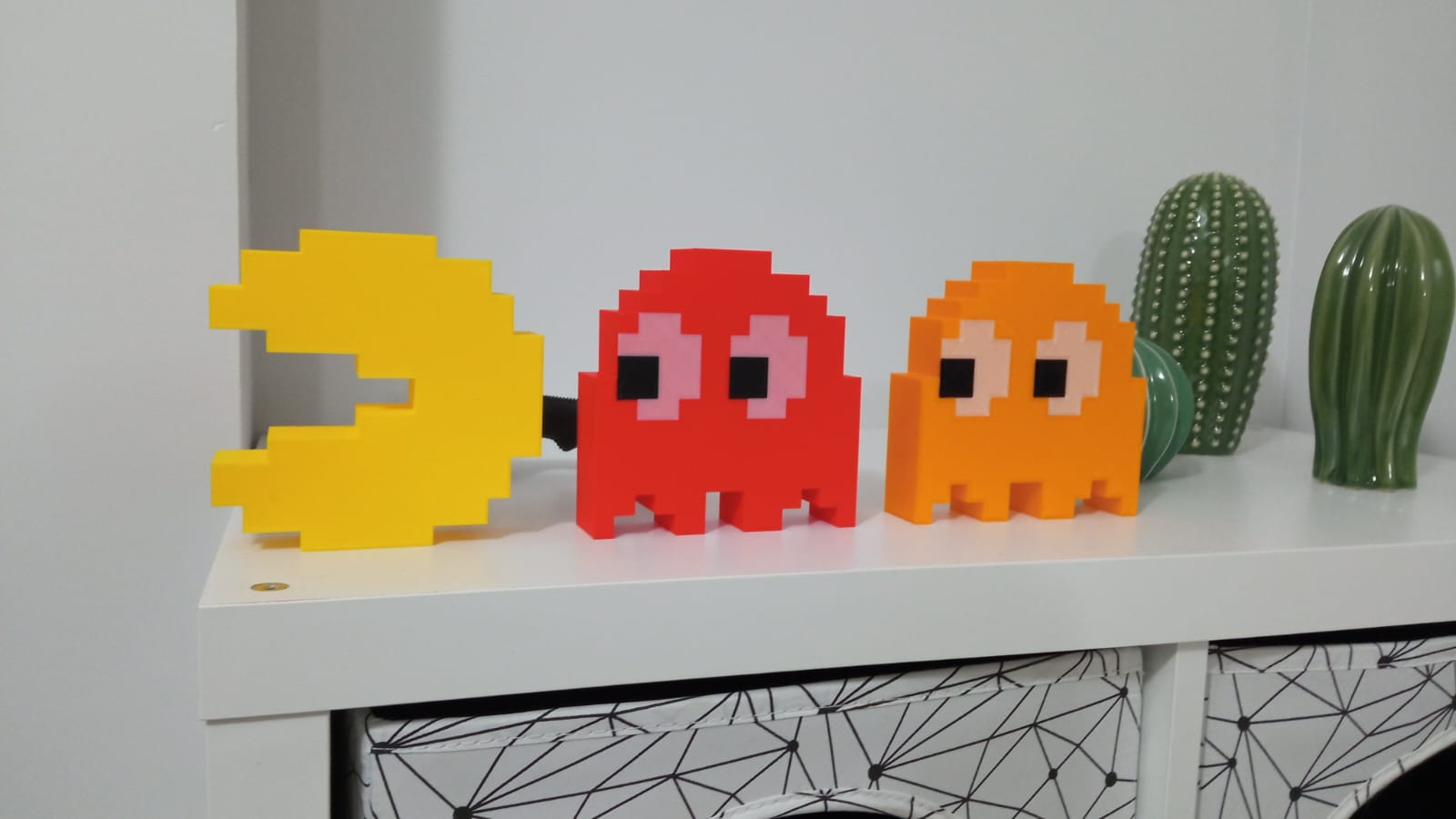 Pacman and multicolor ghosts (no AMS)