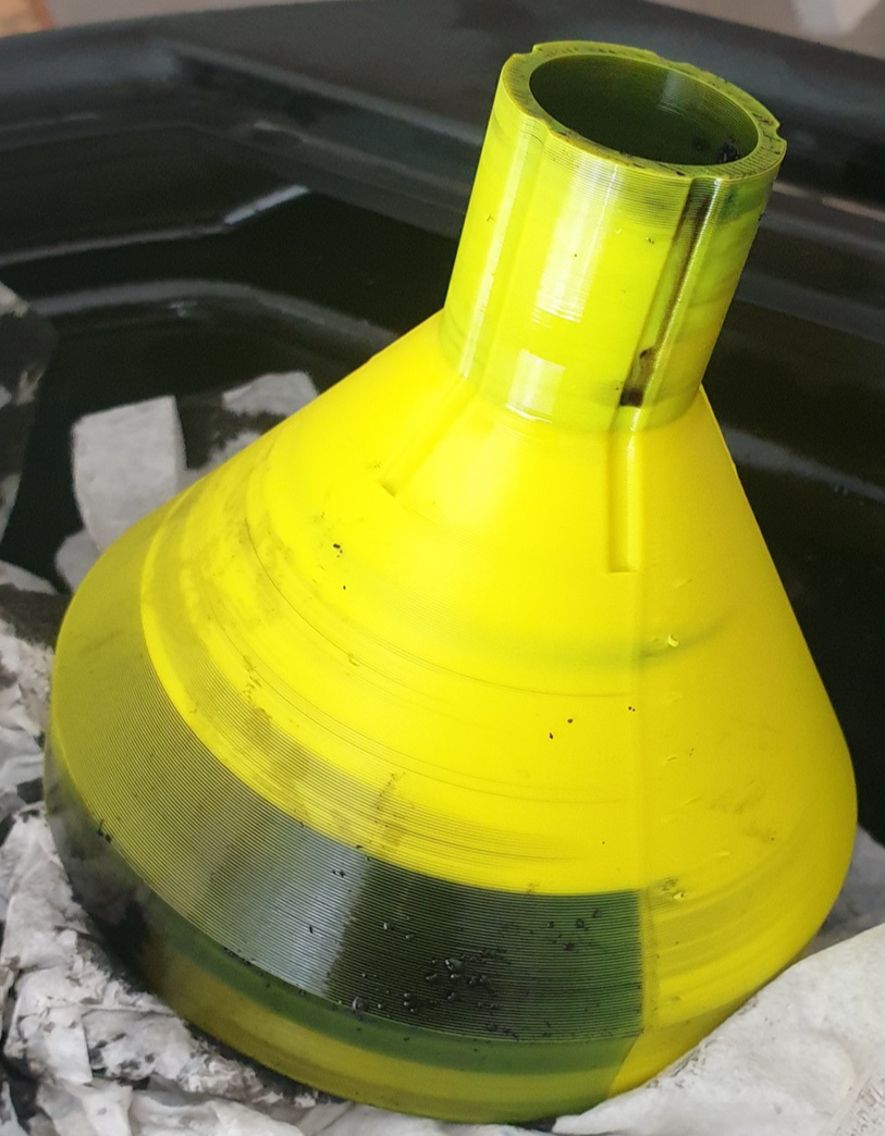 Trichter Oelflasche funnel engine oil bottle
