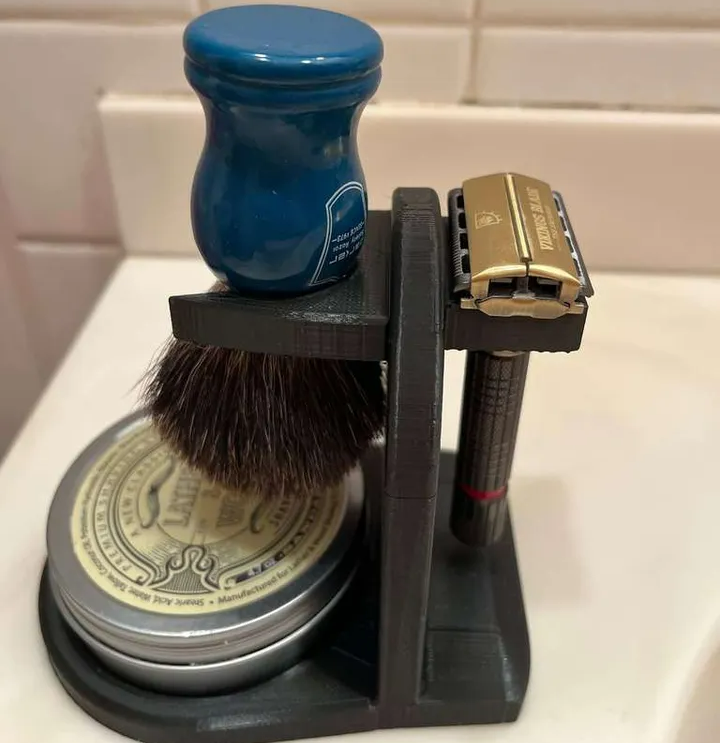 Stand for DE Razor, Brush, and Soap