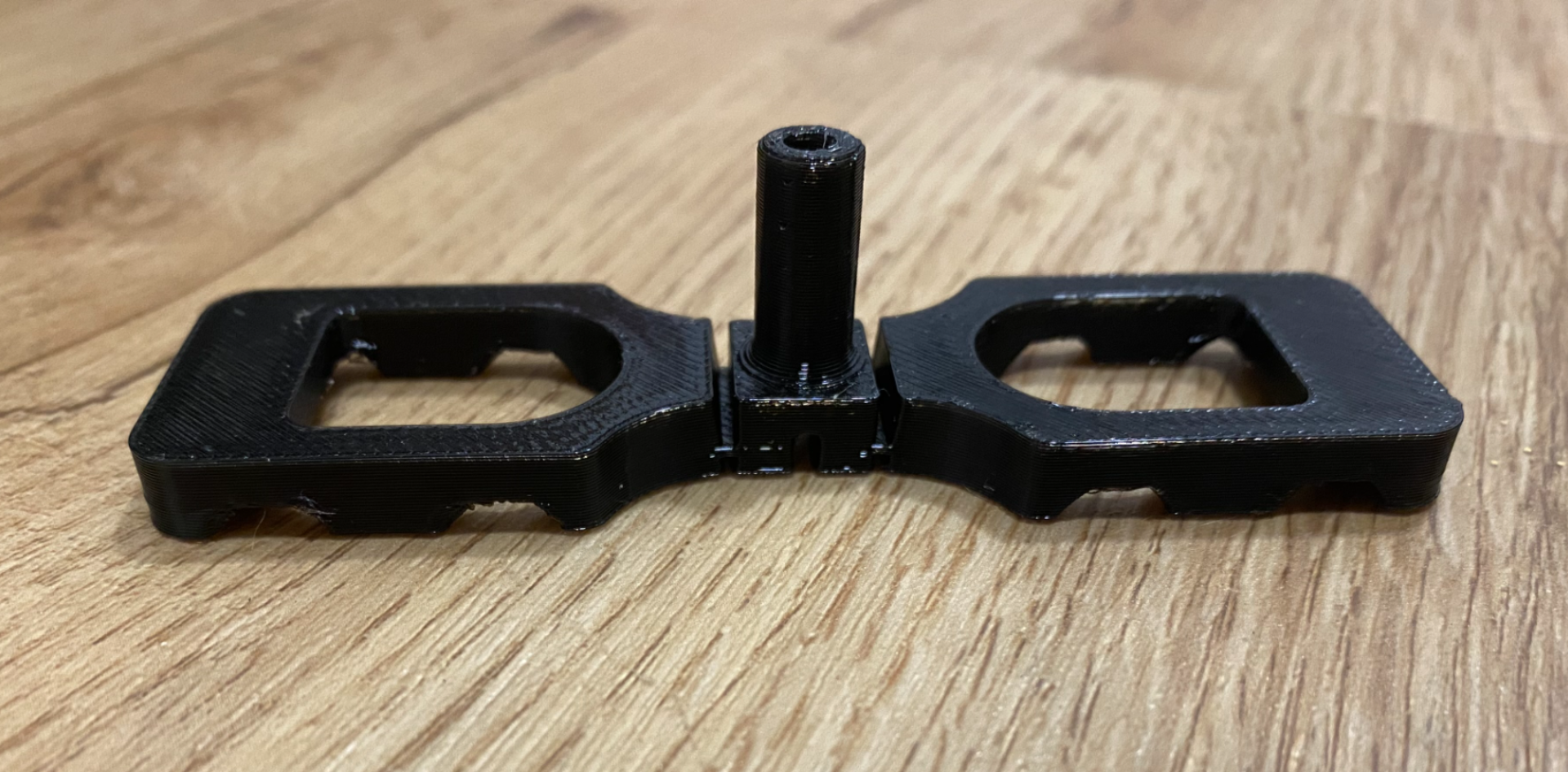 Terasová podložka 4mm / wood deck spacer 4mm