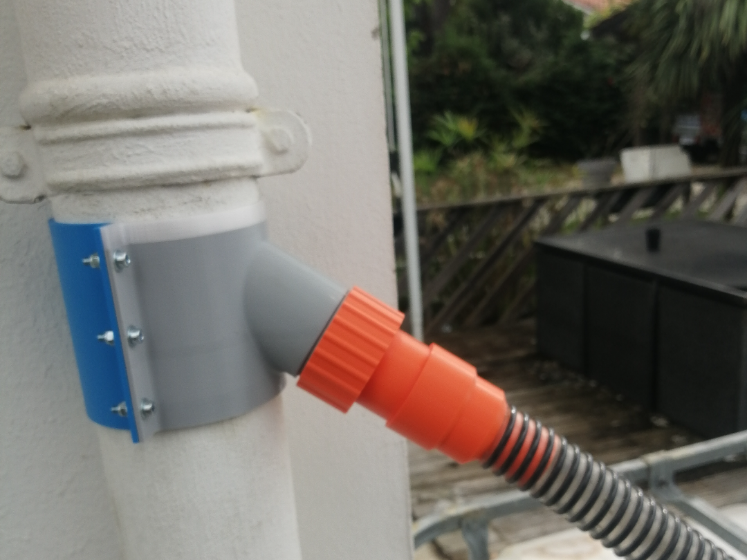 Recuperateur d'eau de pluie /  Rainwater collector