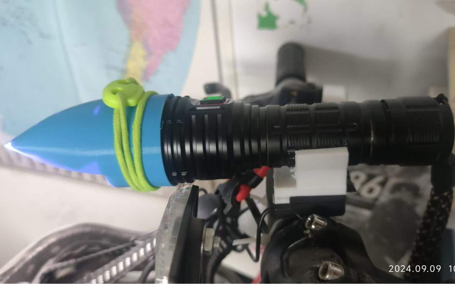 G40 Flashlight bike stand | G40手电筒自行车支架