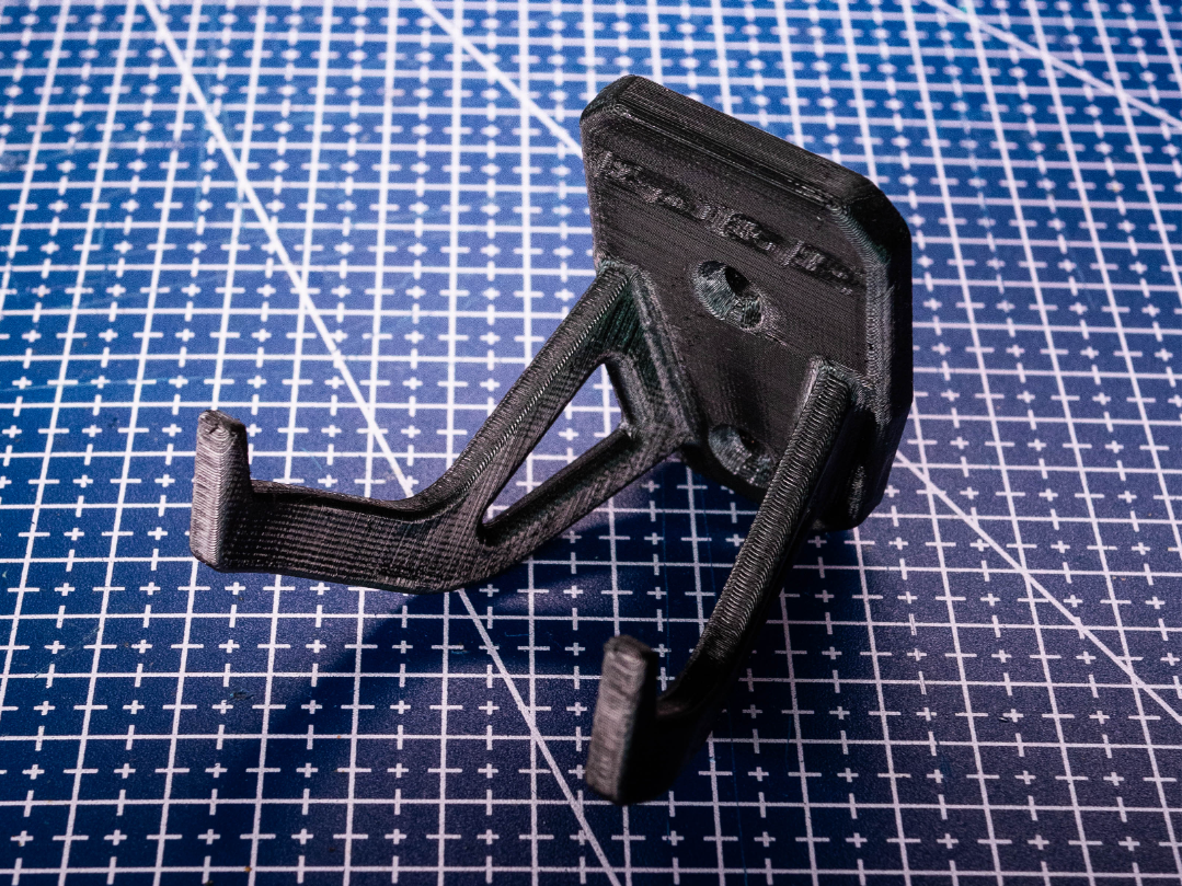 EDGE RC plane holder (attic ceiling (45°))