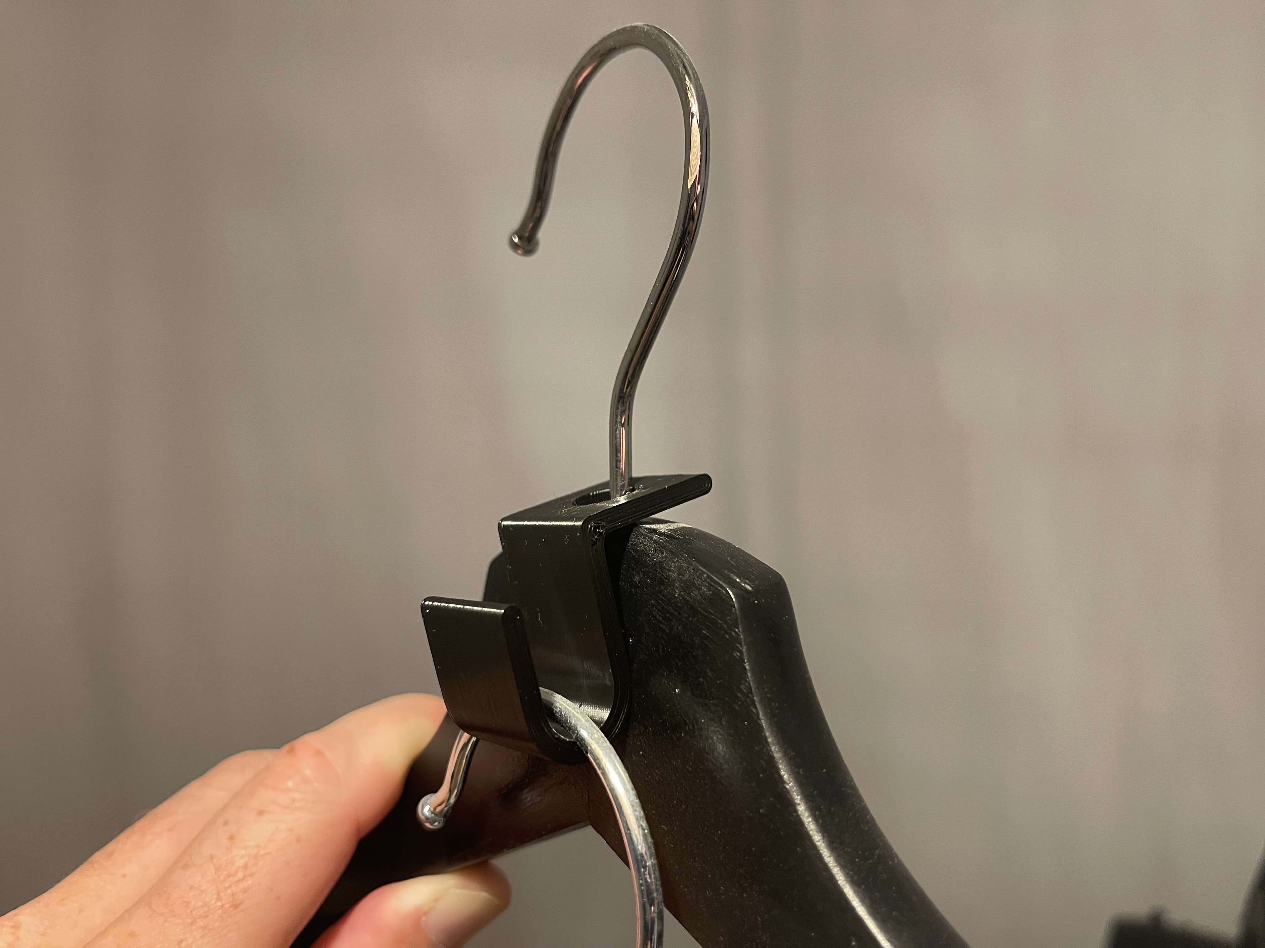 Hanger to save space in your closet