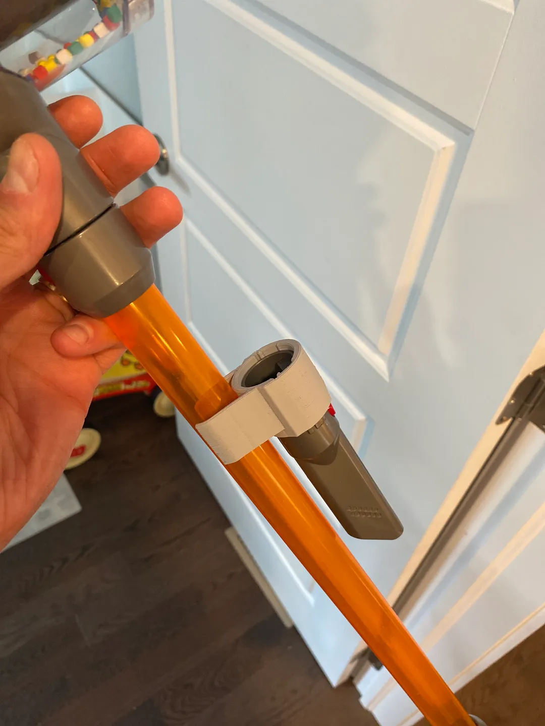 Dyson toy Casdon Cordless Vacuum Accessory holder