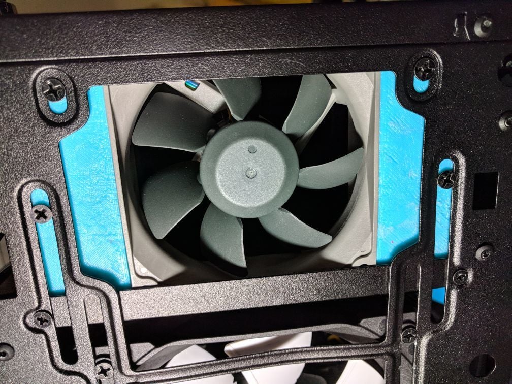 Fractal Define Mini C fan mount to cool 3.5" hdd